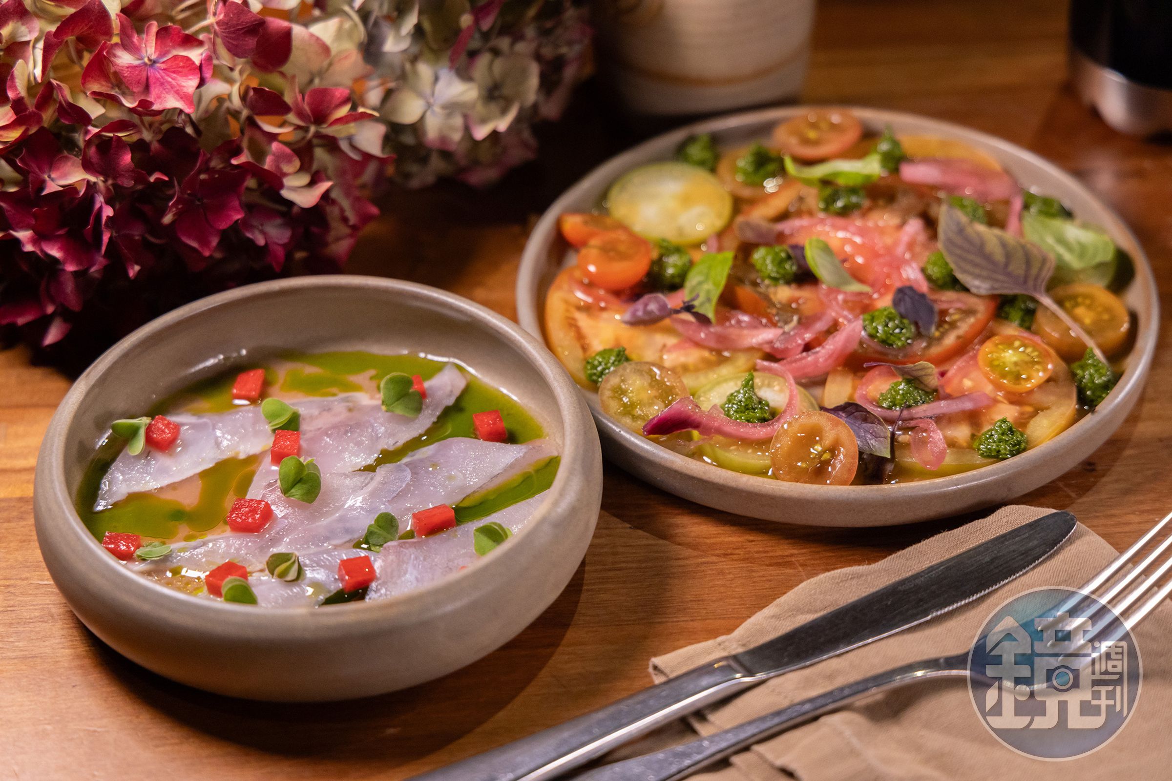 「Market fish crudo, Tokyo turnip, navel orange, wood sorrel」會按季節調整蔬果與調味。（紐幣18元／份，約NT$348）