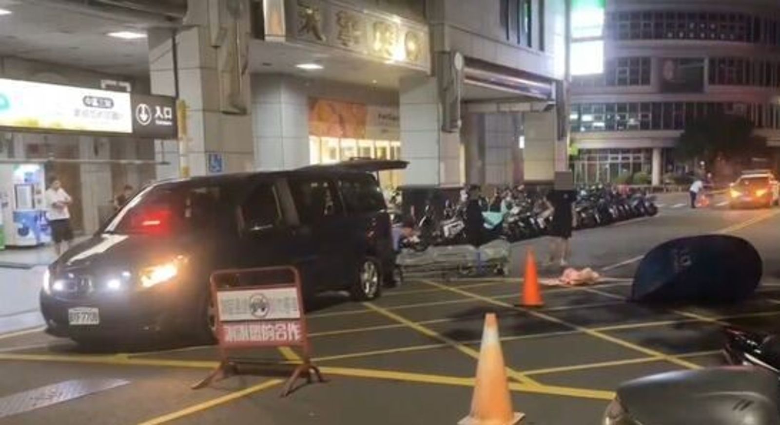 護理師凌晨過馬路慘死!賓士男迴轉二度輾人原因疑曝光 到案後詭異喃喃自語