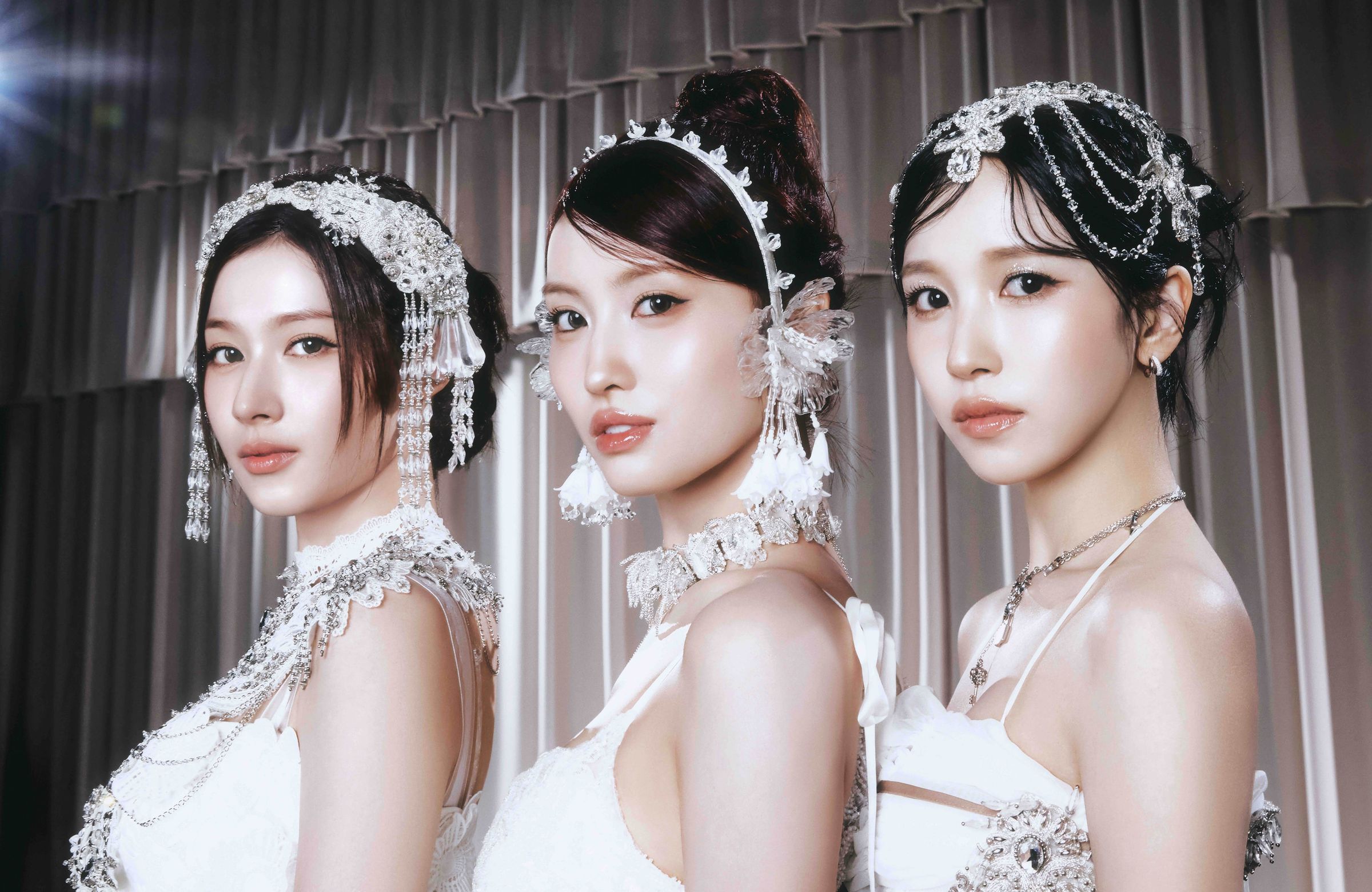 TWICE小分隊MISAMO由MOMO、SANA、MINA組成,這次將首度以小分隊之姿登上高雄巨蛋,與台灣ONCE見面。(SHOW OFFICE提供)
