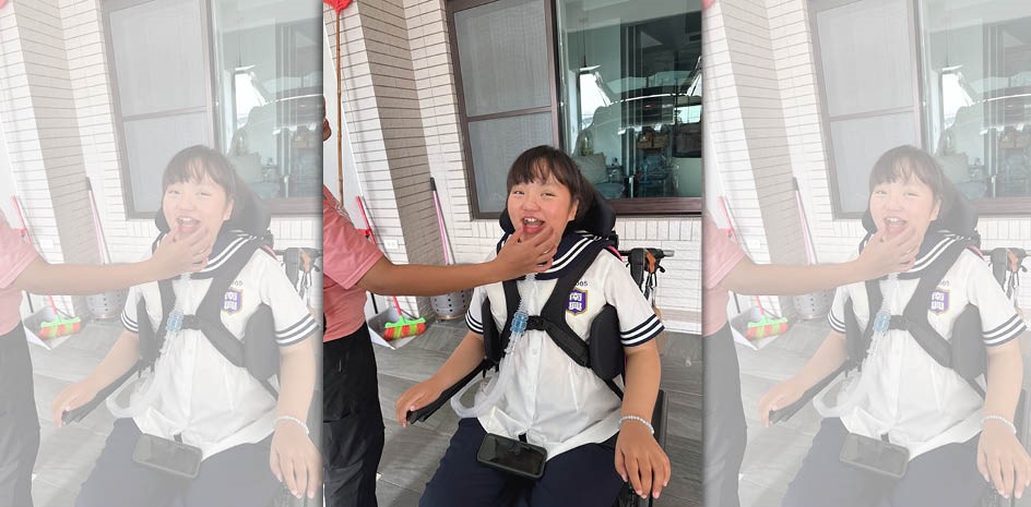 12年前因車禍重攤，「帶著大家的愛繼續活下去」的張羿珣今天國中畢業了。（翻攝自臉書）