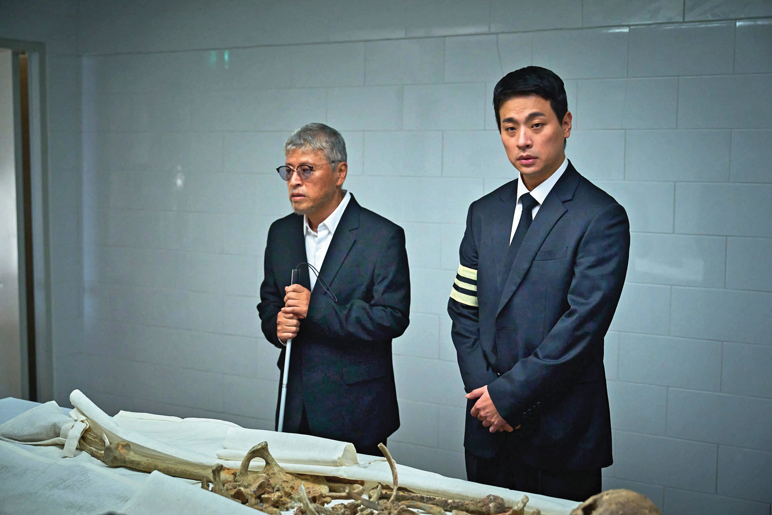 失明篆刻師之子在其母失蹤40年後，意外發現其骸骨，從而揭開一段被塵封已久的真相。（壹壹喜喜提供）