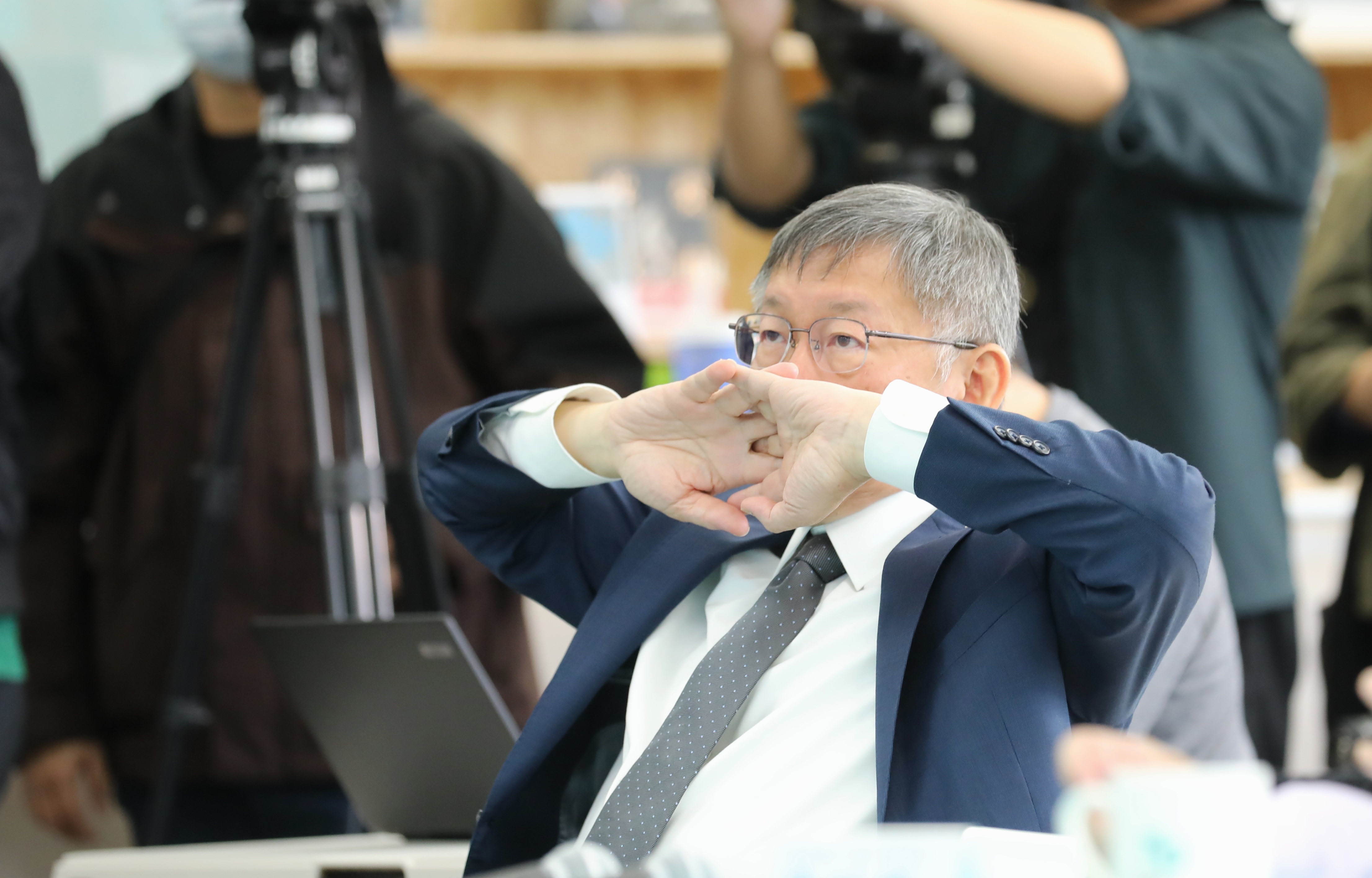 柯文哲近日被爆出名下土地違規使用，他則稱自己不會賴皮會依規處理。