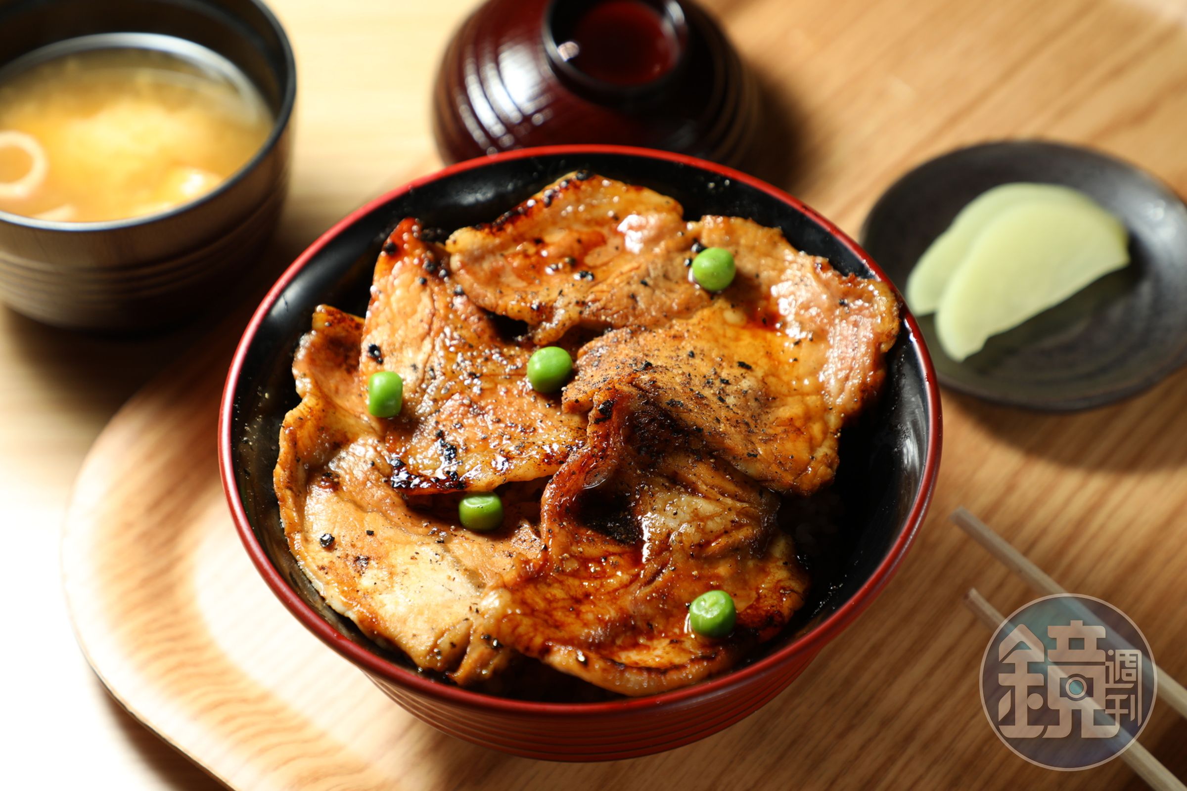口耳相傳必吃的豬肉蓋飯。（1,080日圓／份，約NT$222）