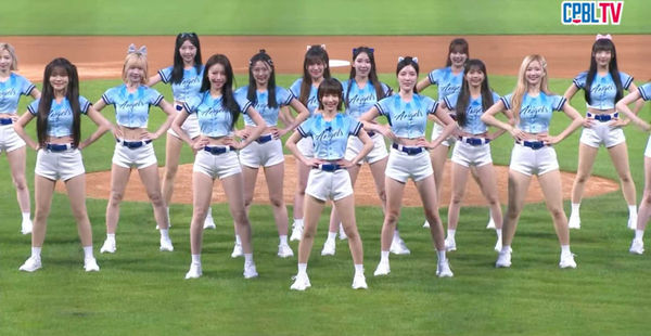 李珠珢在球場上演「卡位大戰」。（翻攝自中職YT）