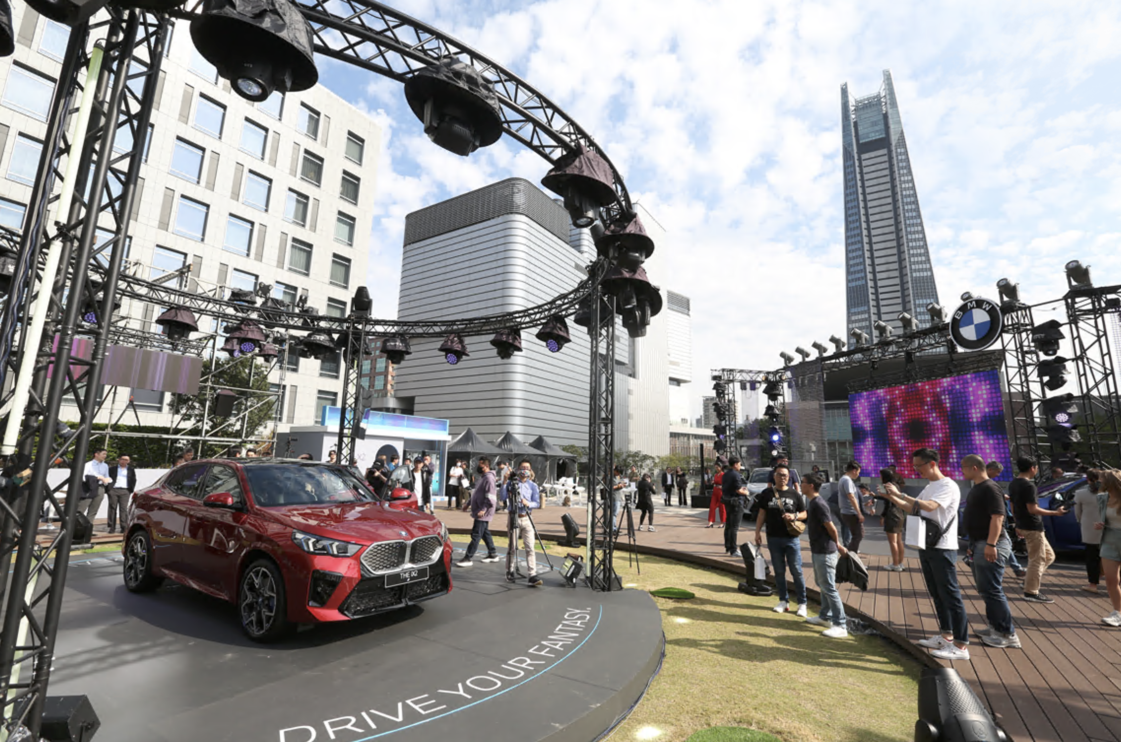 車輛公會呼籲政府，應以調降貨物稅方向取代關稅，因為調降貨物稅適用於進口車和國產車，建議調降貨物稅以反映售價，讓民眾立即有感。（本刊資料照）