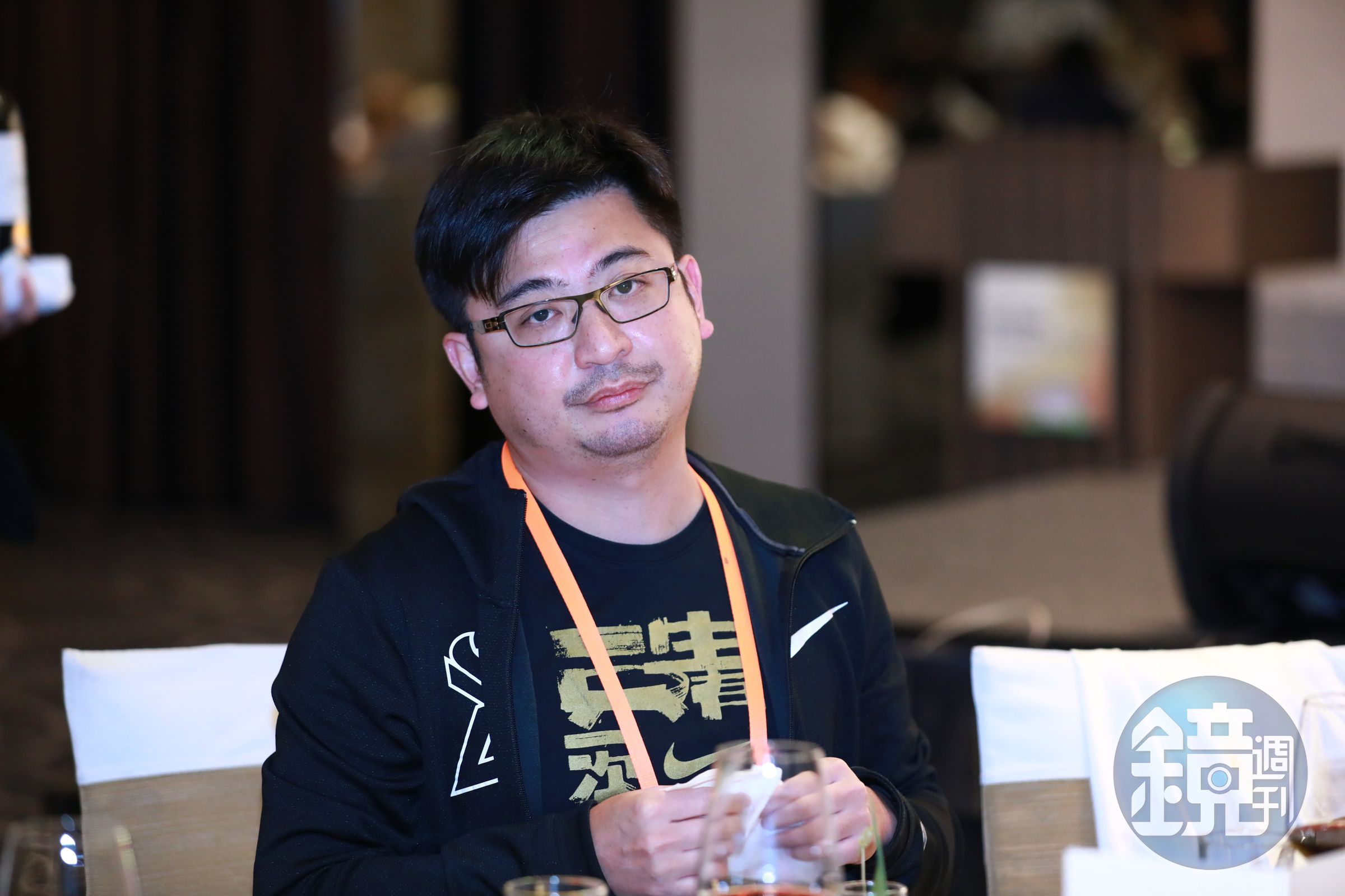 謝典林於臉書po文提到「我只是鬥輸姐姐」等等,不過他在刪文後,也把臉書關閉了。(本刊資料照)