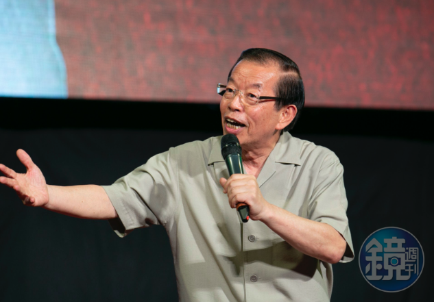 總統府資政謝長廷大方談論有關自己退休金的話題。（本刊資料照）