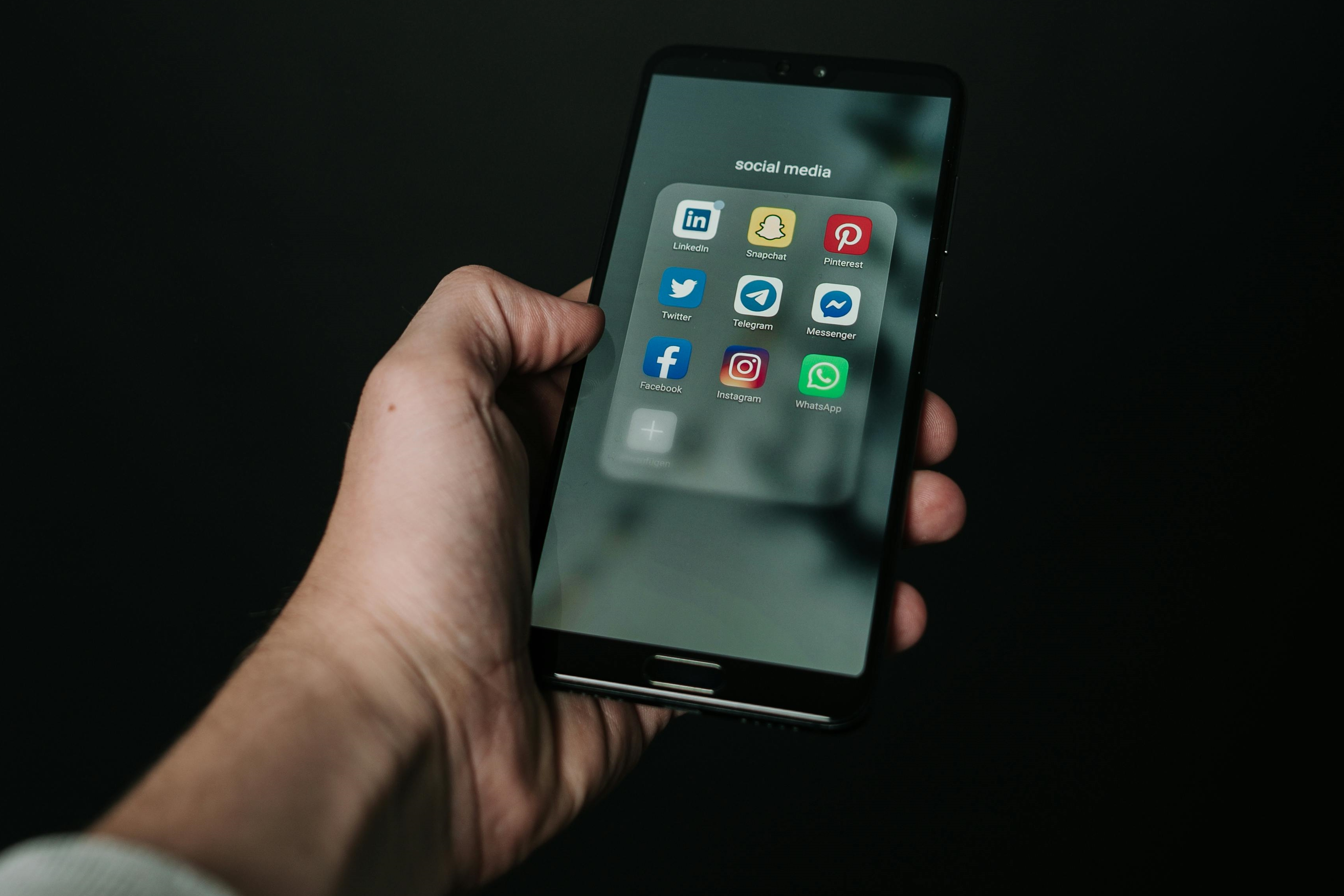 澳洲針對未滿16歲公民祭出社群禁令，涵蓋TikTok、Meta和YouTube等主要平台。示意圖（pexels提供）