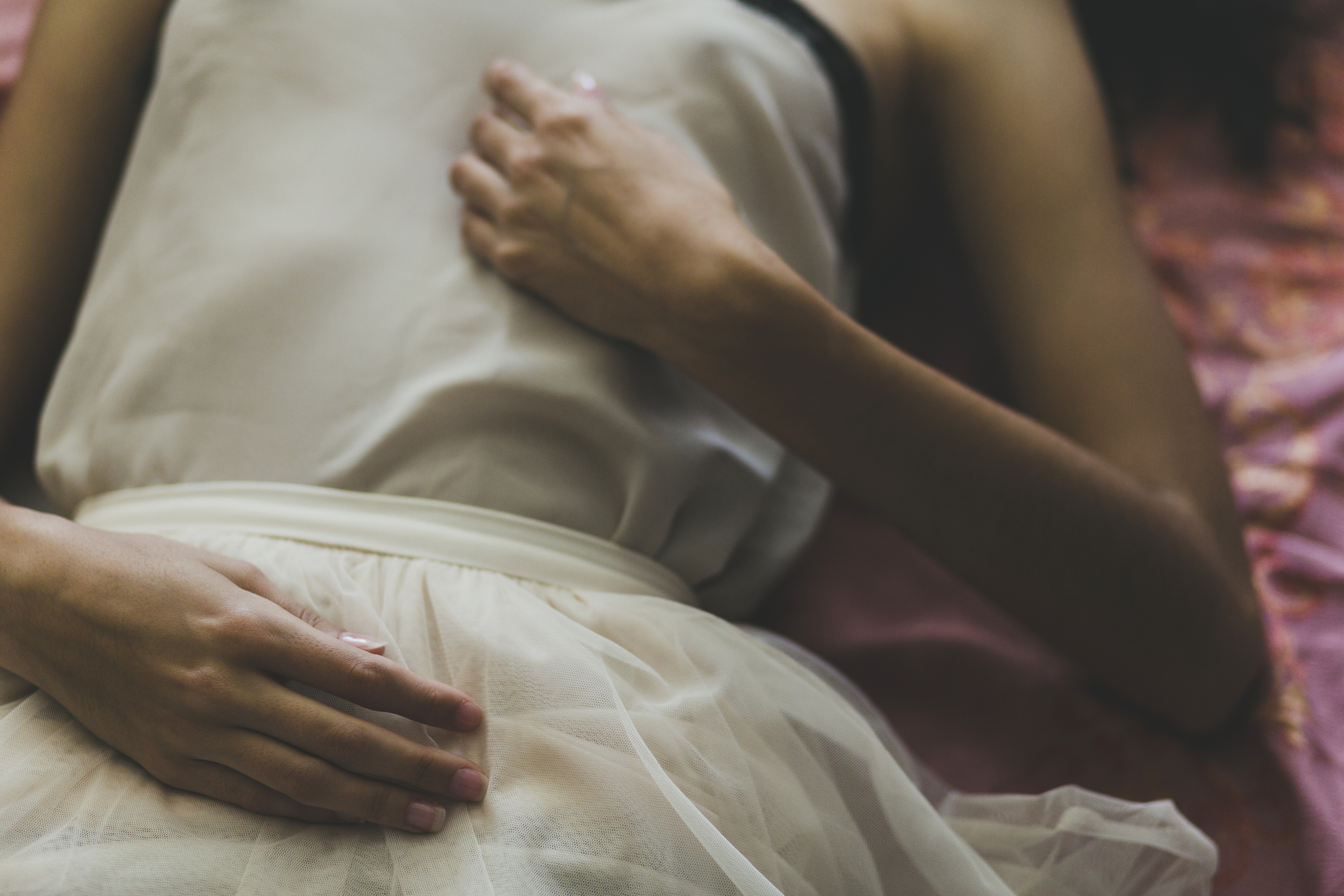 小三傳訊「捧著咪咪」勾人夫！曾喊「被發現會很慘烈」。（示意圖；freepik）
