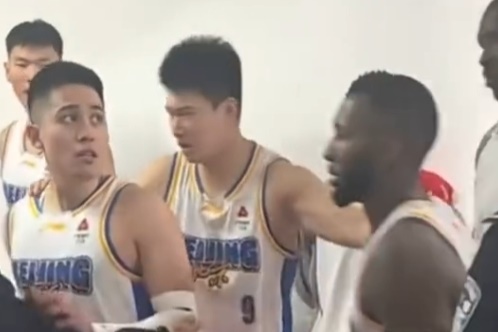 「台灣隊長」陳盈駿遭中國球迷吐口水攻擊 老婆火大發文:太沒水準