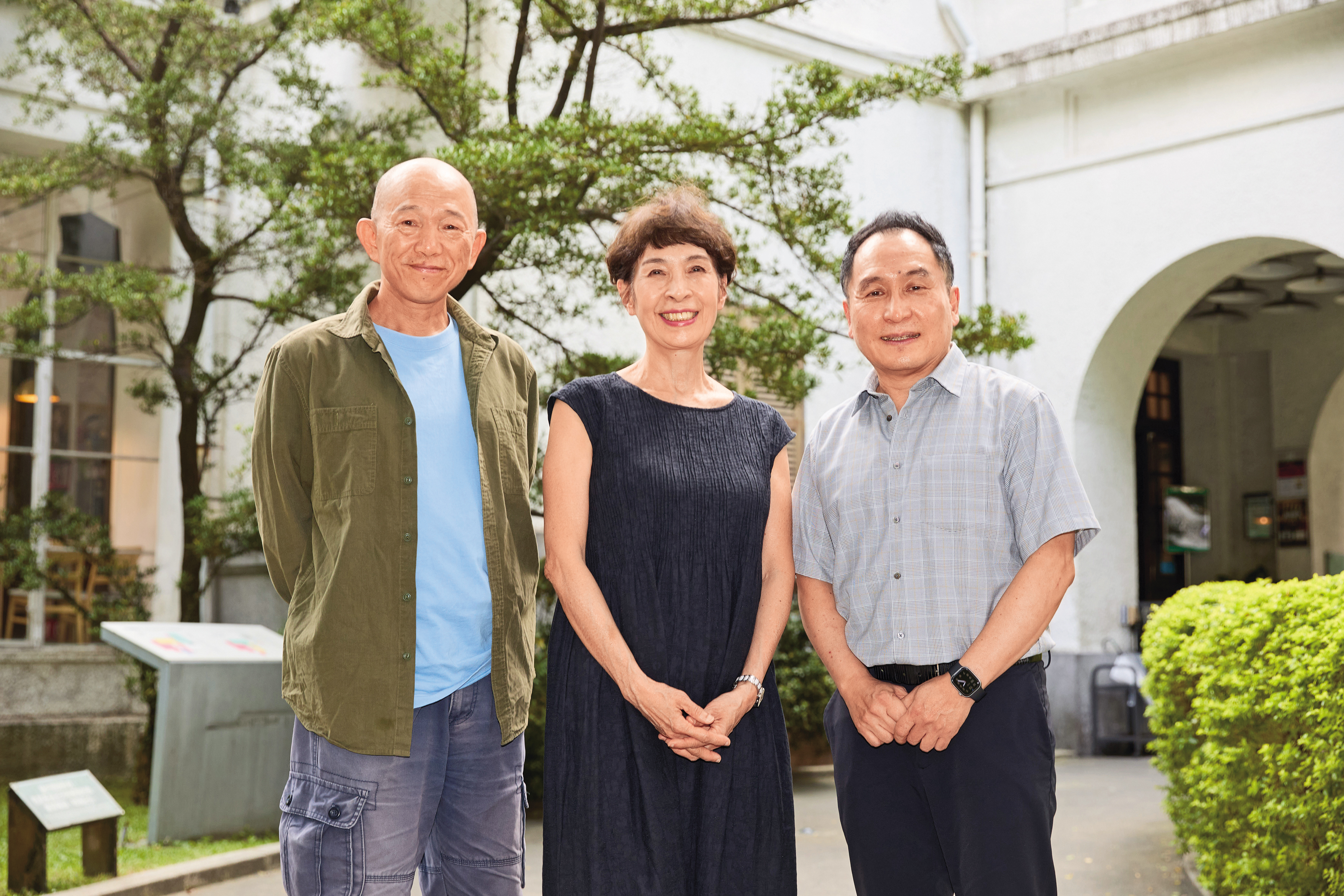 公視《紀錄觀點》現任製作人蘇啟禎(右起)、催生者馮賢賢與資深紀錄片導演柯金源是多年合作夥伴。