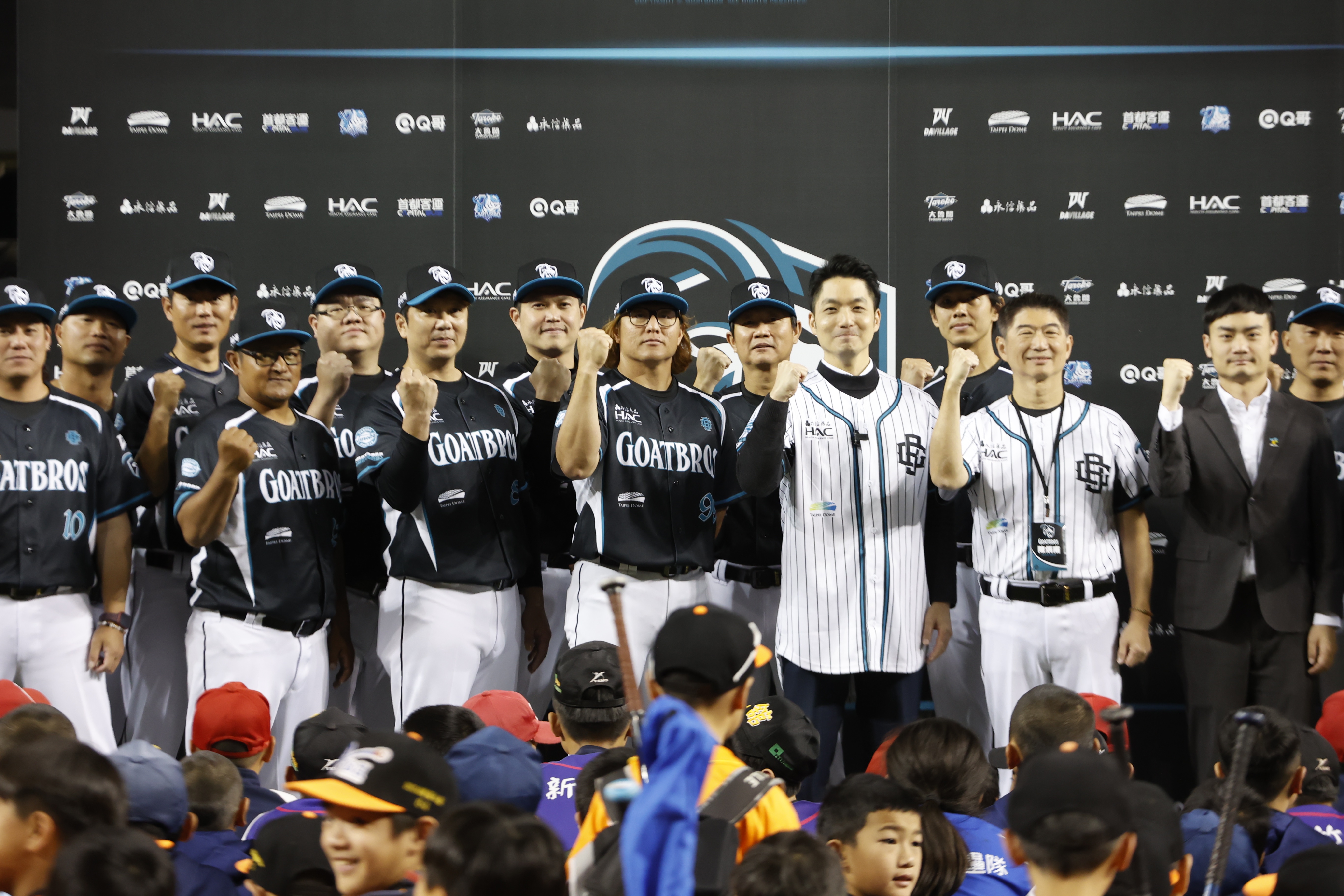 退役球星周思齊召多位退役職棒明星，組成「GOATBROS」球隊投入世壯運，並邀請台北市長蔣萬安共同見證新球隊的誕生。。