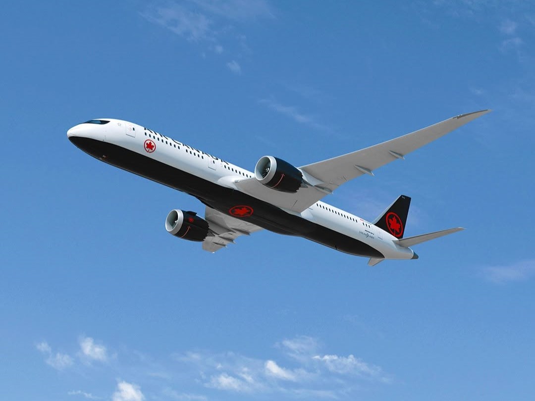 加拿大航空爆出機師未持有機長必要執照,卻執飛900個國內與國際航班。(取自加拿大航空臉書)