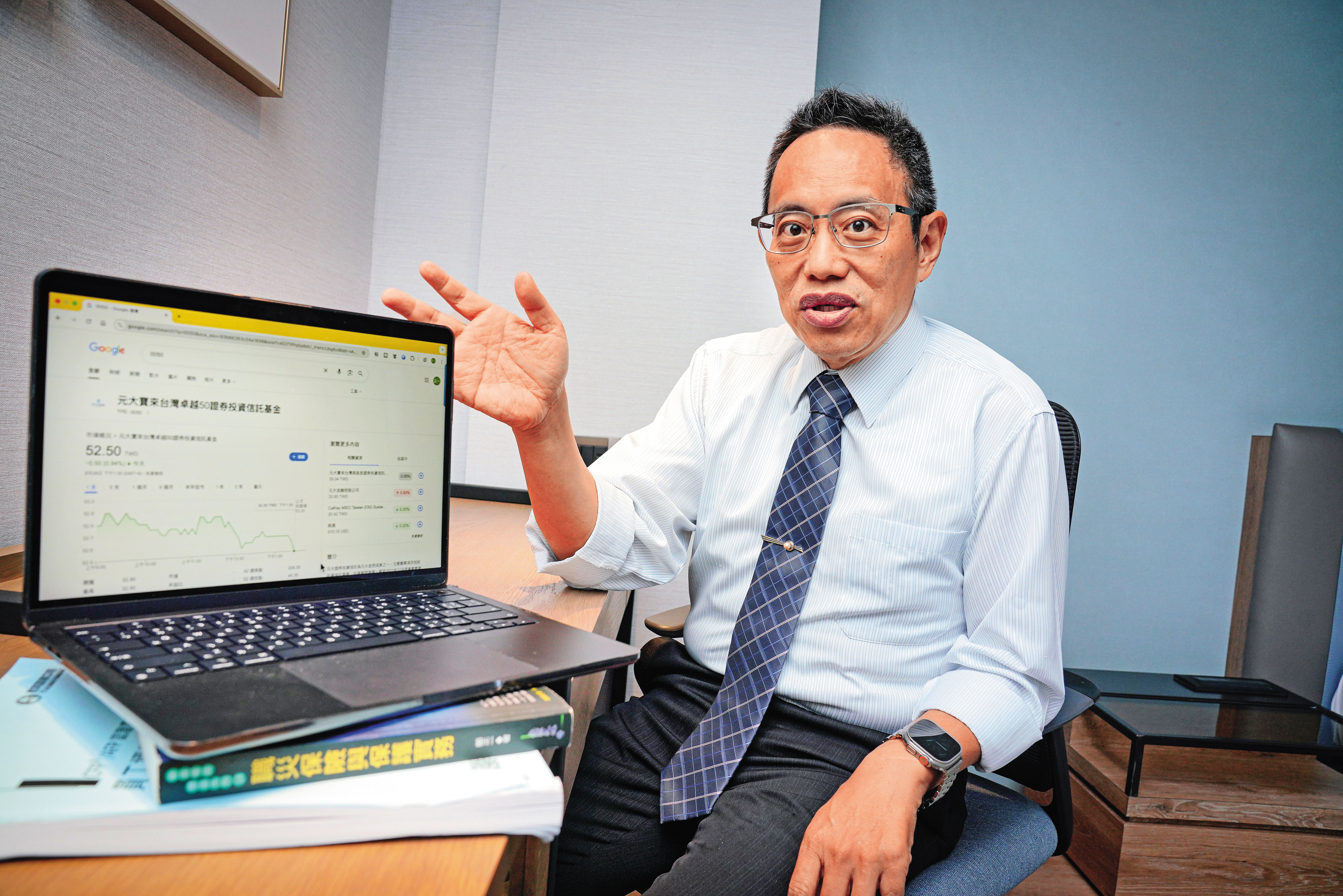 鄭正一憑著紀律及毅力定時定額投資台、美股，被動收入已能多領一份薪。