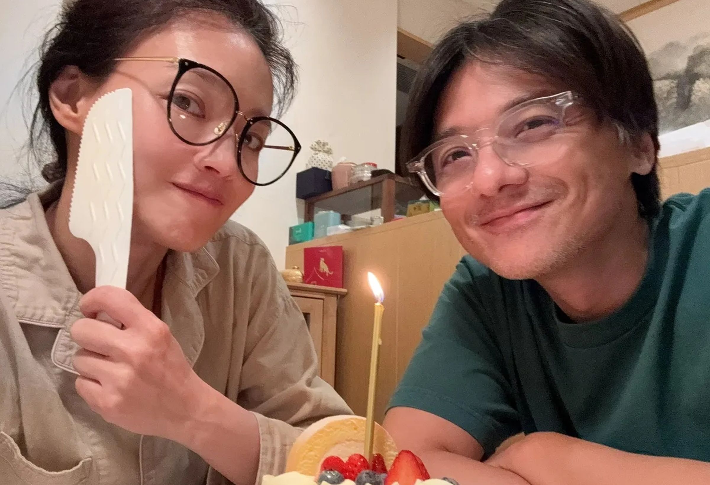 舒淇(左)49歲生日和老公馮德倫一起度過。(翻攝自舒淇臉書)