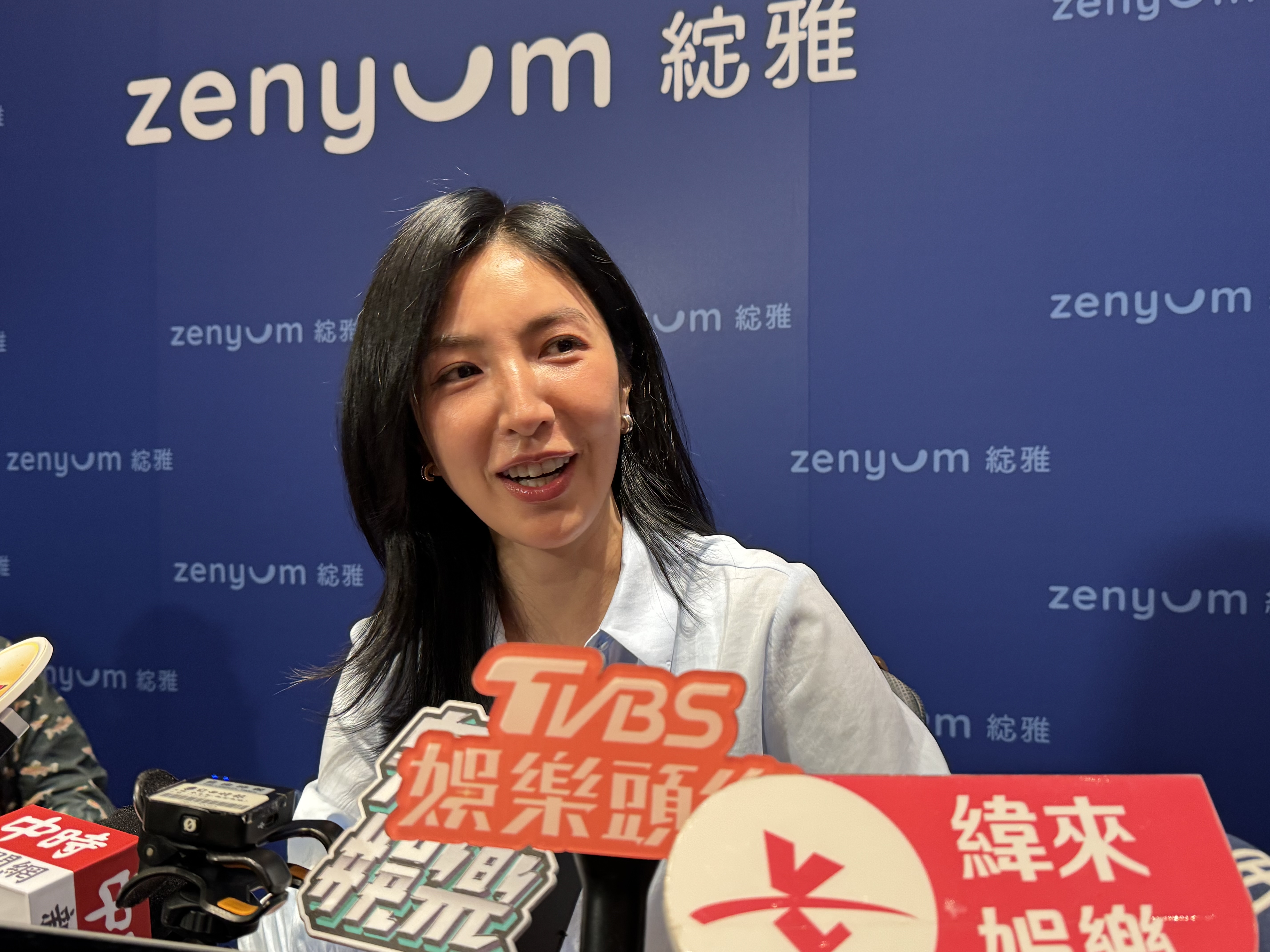 楊謹華被追問劉品言喜事，笑說上次聚會還不知情。
