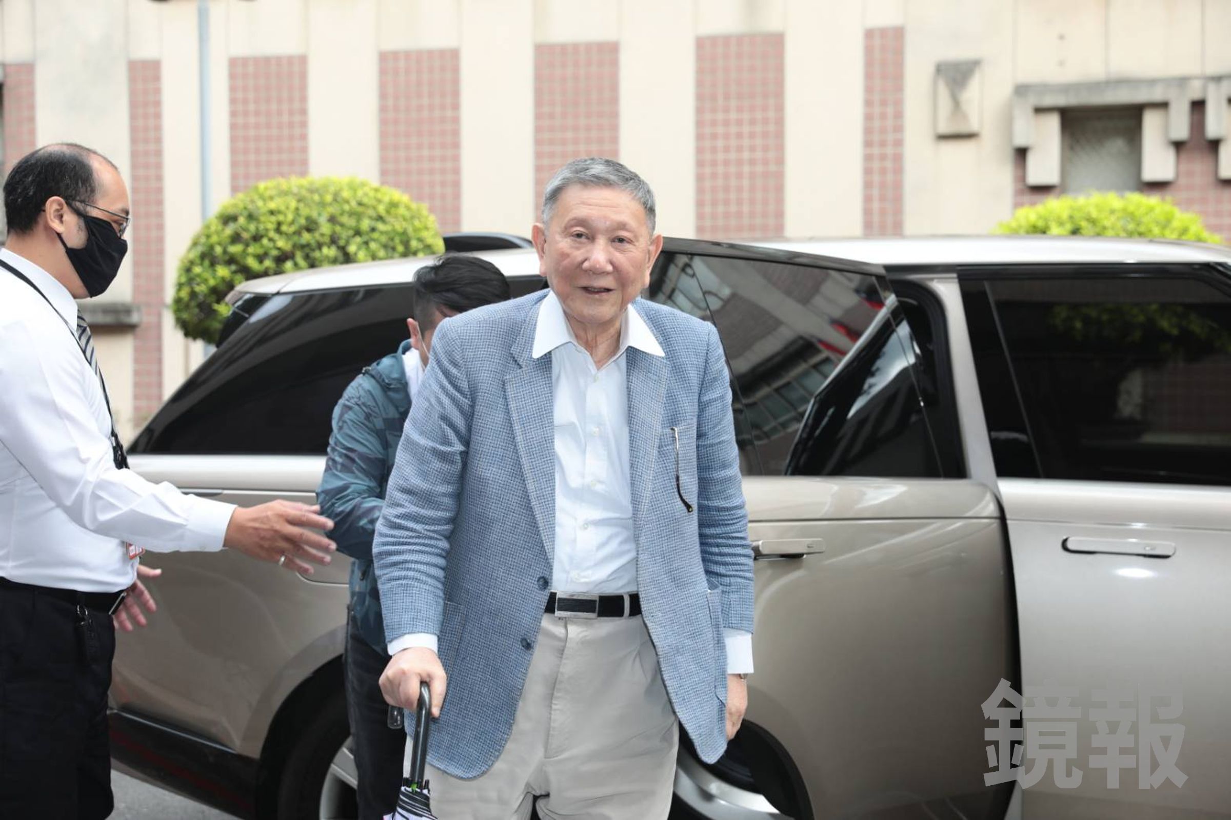 得知中石化董事會決議處分京華廣場土地,沈慶京昨晚心痛於臉書po文。(鏡報林煒凱攝)