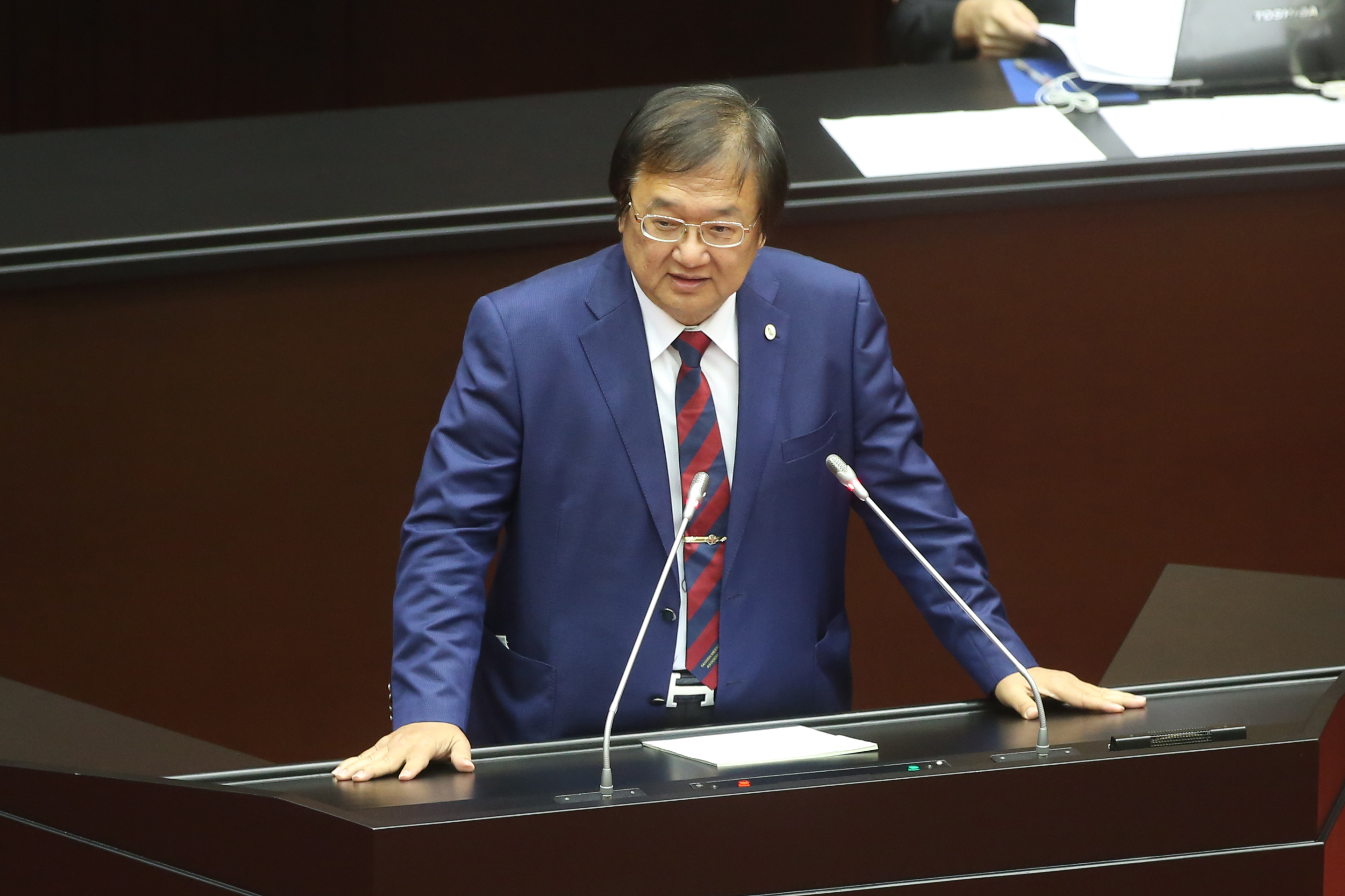 針對健保點值長期偏低，邱泰源今日表示，會在不增加民眾負擔下找到財源，具體解決點值問題。（本刊資料照）