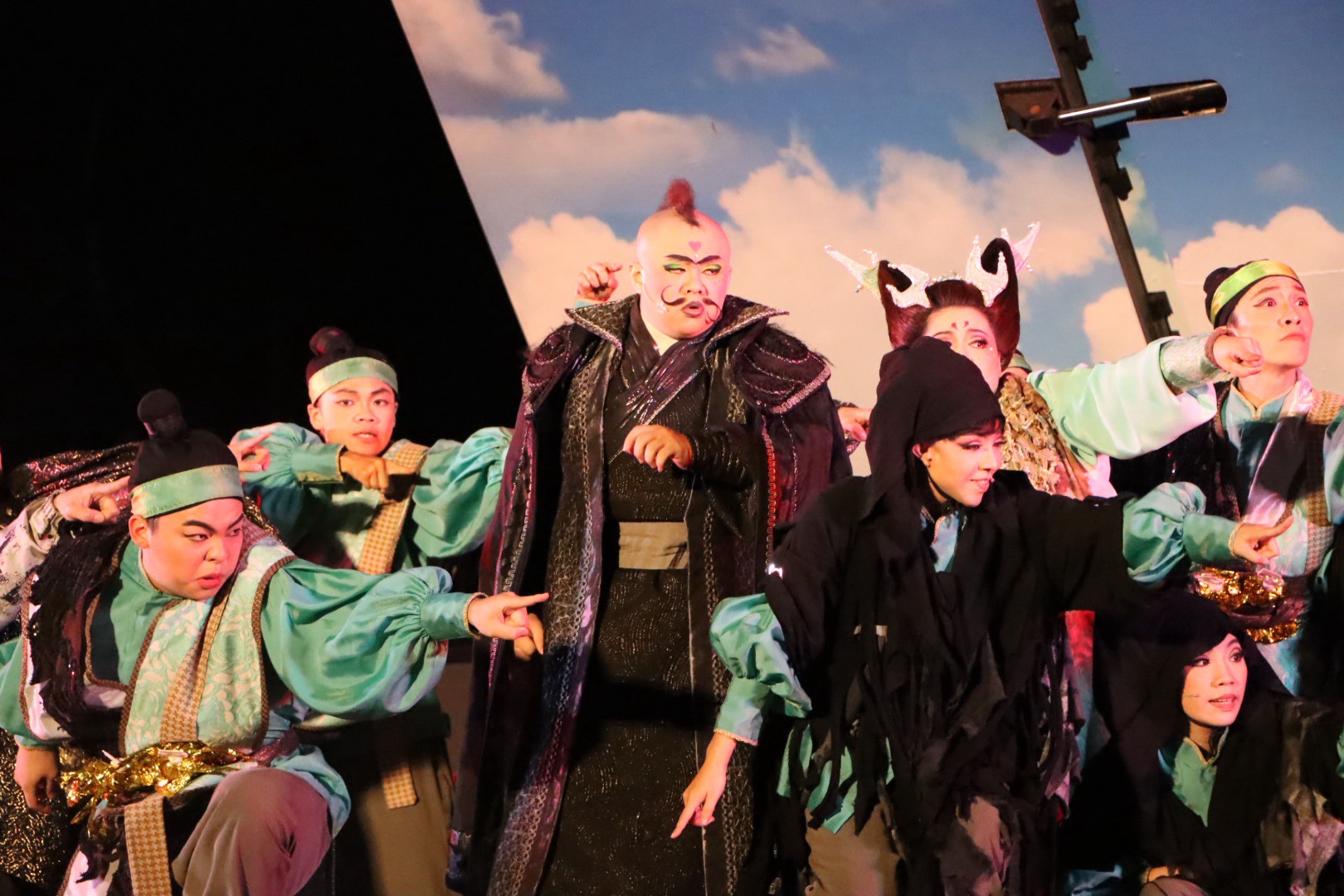 唐美雲歌仔戲團《收妖日記:顛倒大王的秘密》劇照。()