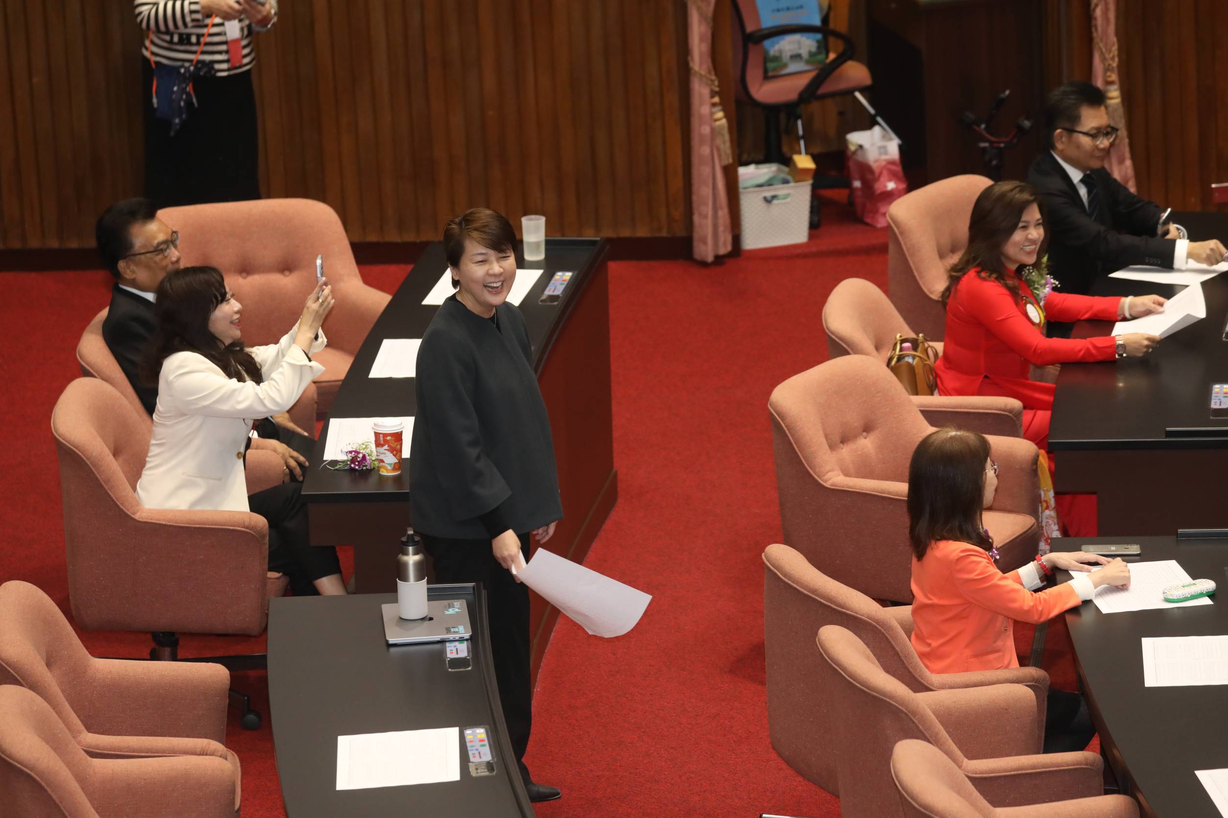 有媒體稱，柯文哲透過關係致電民進黨高層，遊說立法院長投票支持黃珊珊（圖），遭柯辦發言人陳智菡否認並駁斥。