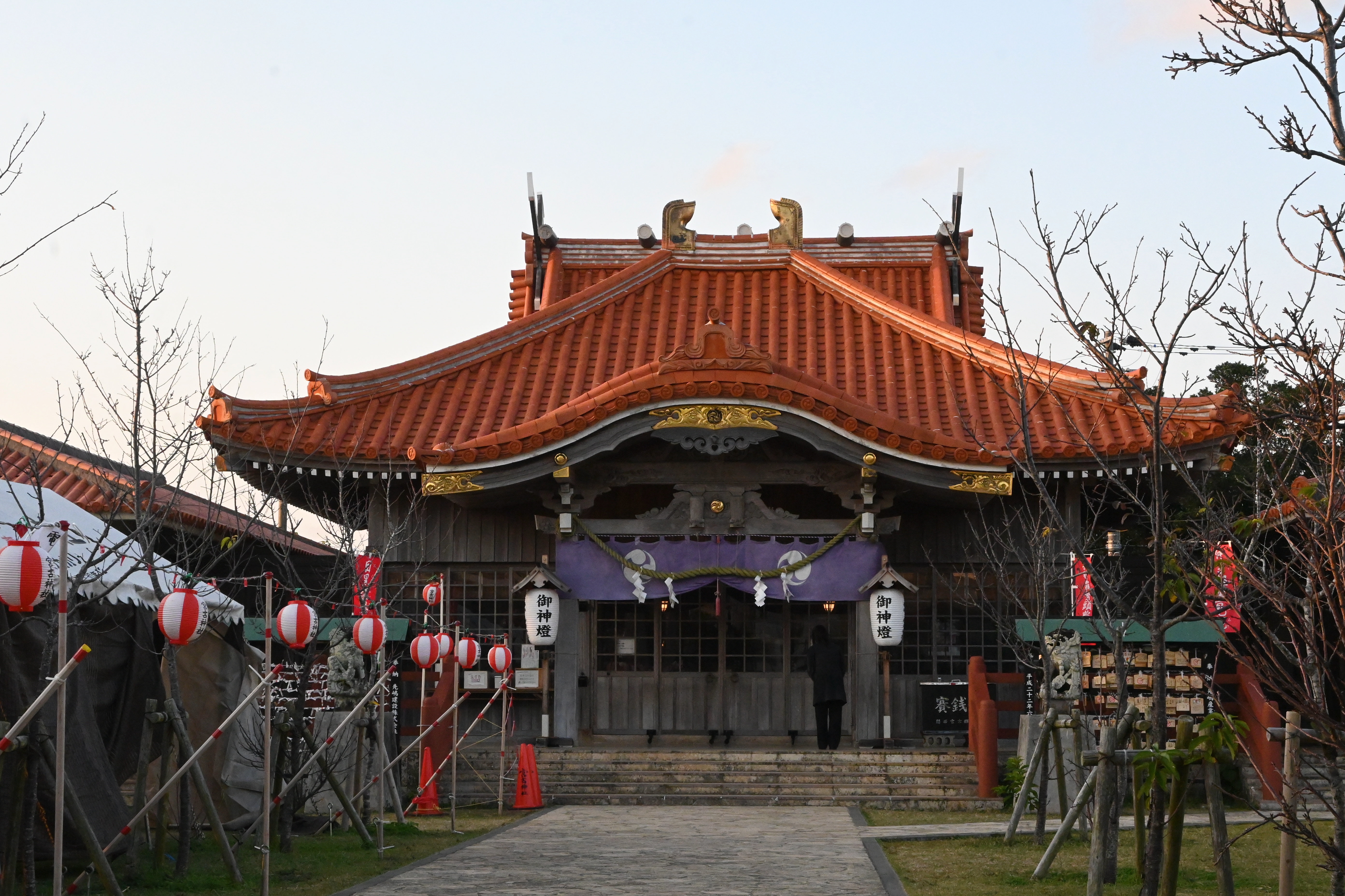 宮古神社為日本最南端的神社，宮古神社建於1590年，是日本境內神社本廳管轄下最南端的神社，供奉熊野三神與豐見親三神。