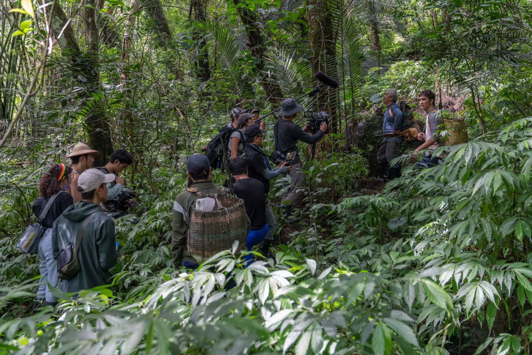 片中的獵場與主要場景都集中在花蓮縣萬榮鄉西林村附近，節省許多轉景的時間。   （牽猴子提供）