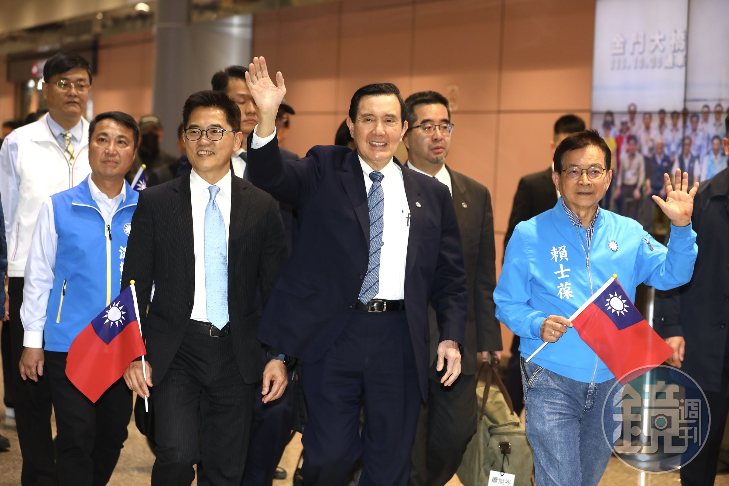 國民黨今日派祕書長黃健庭與若干藍委接機馬英九。
