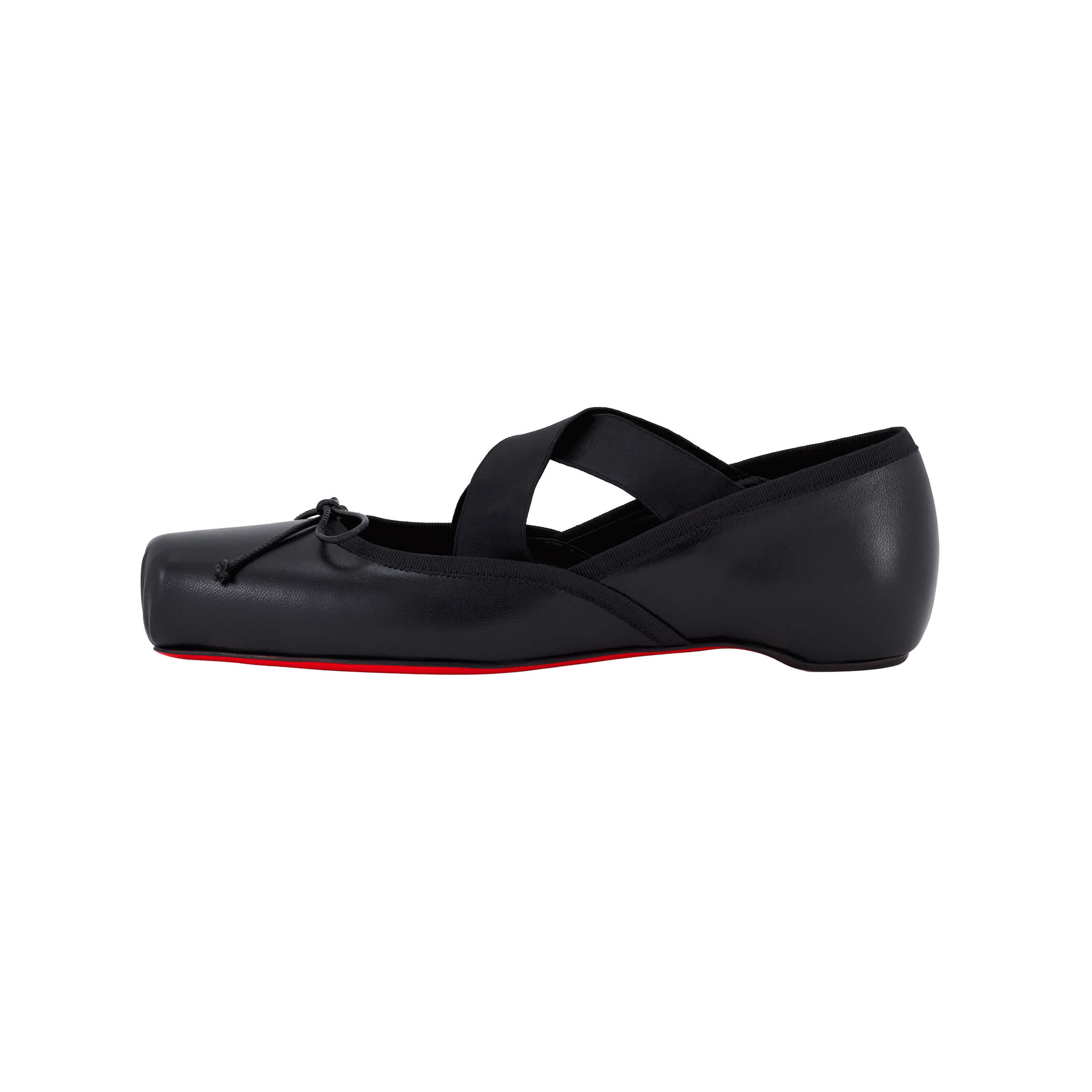 靈感源自芭蕾舞排練鞋的Cassiasticina,NT$35,900。(Christian Louboutin提供)