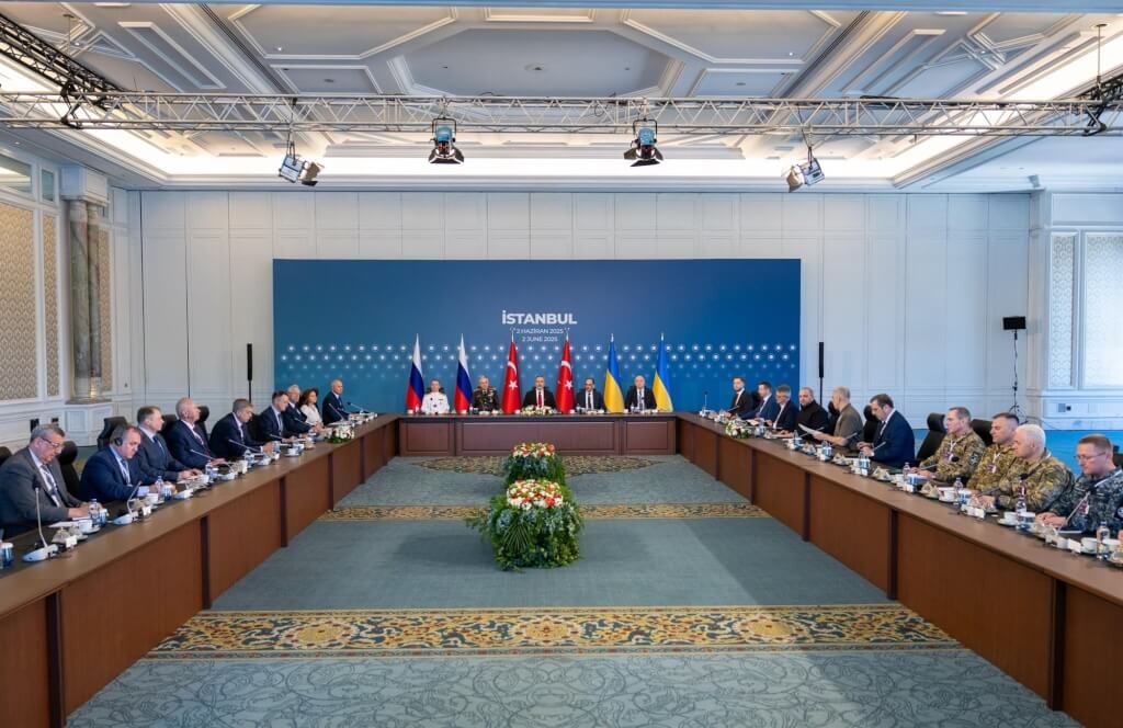 俄羅斯在週一與烏克蘭的和平談判中提出了嚴苛的條件。(圖取自x.com/MFATurkiye)