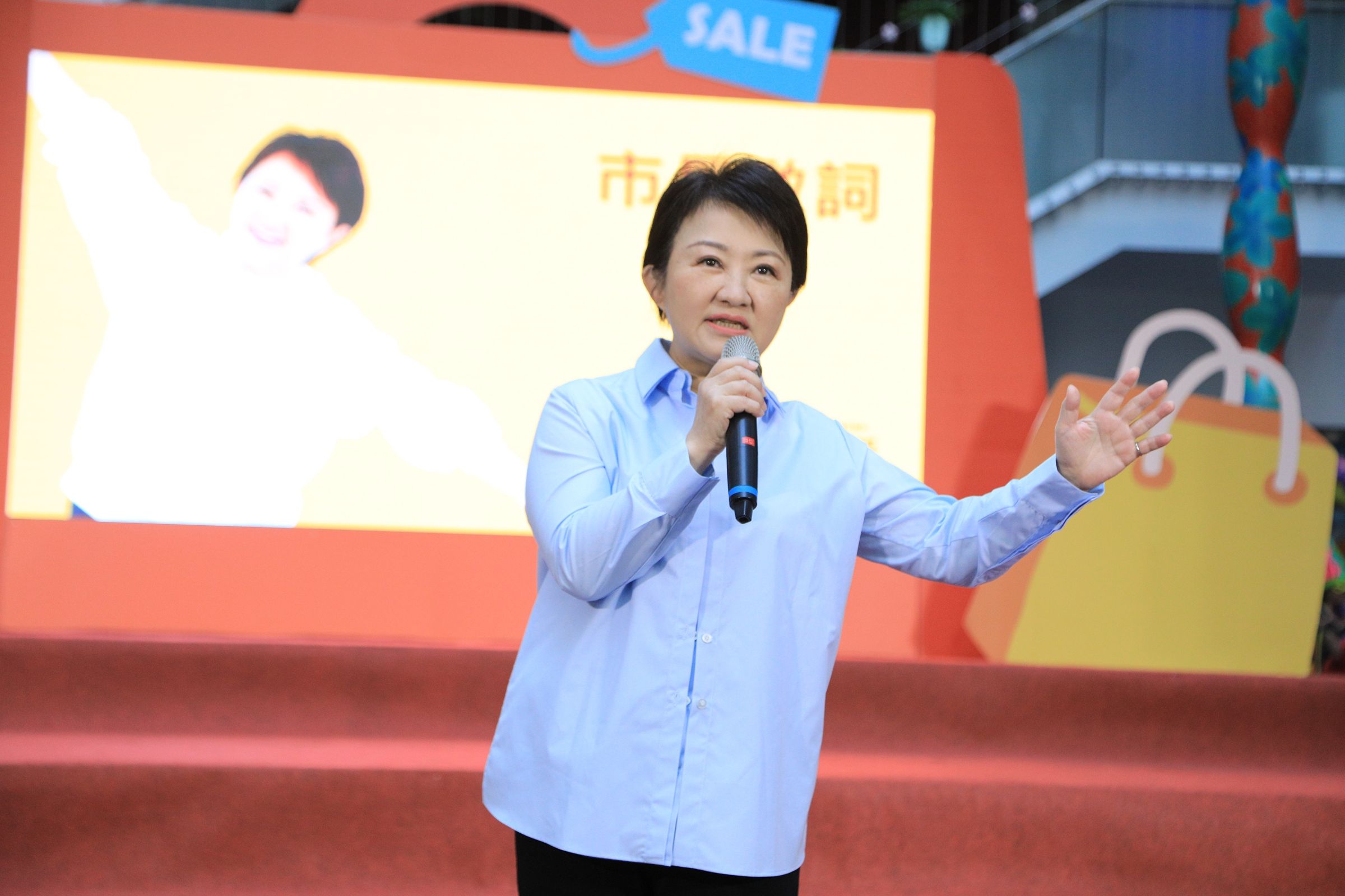 盧秀燕市長分享,為振興區域經濟和消費水平,推出「區域消費專屬抽」,邀請全國各地民眾到台中各地旅遊。(台中市政府提供)