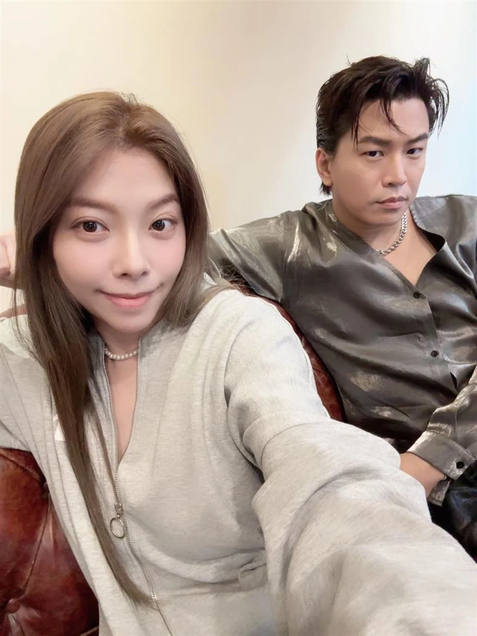 蕭景鴻與太太Mei結婚19年，育有2女1子。（翻攝自蕭景鴻臉書）