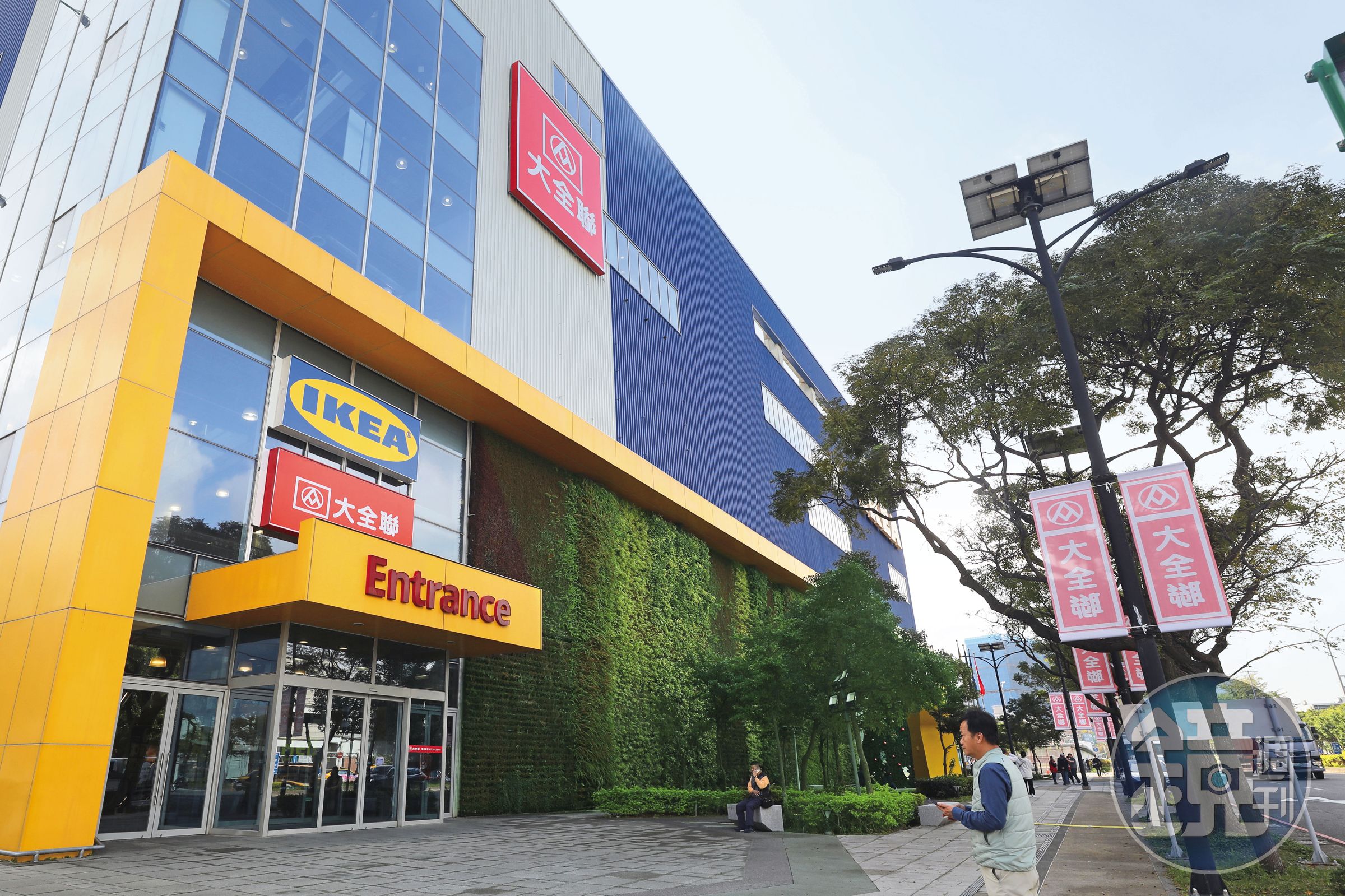 大全聯青埔店是併購與改名後開出的新據點，為大全聯新形態店面代表。