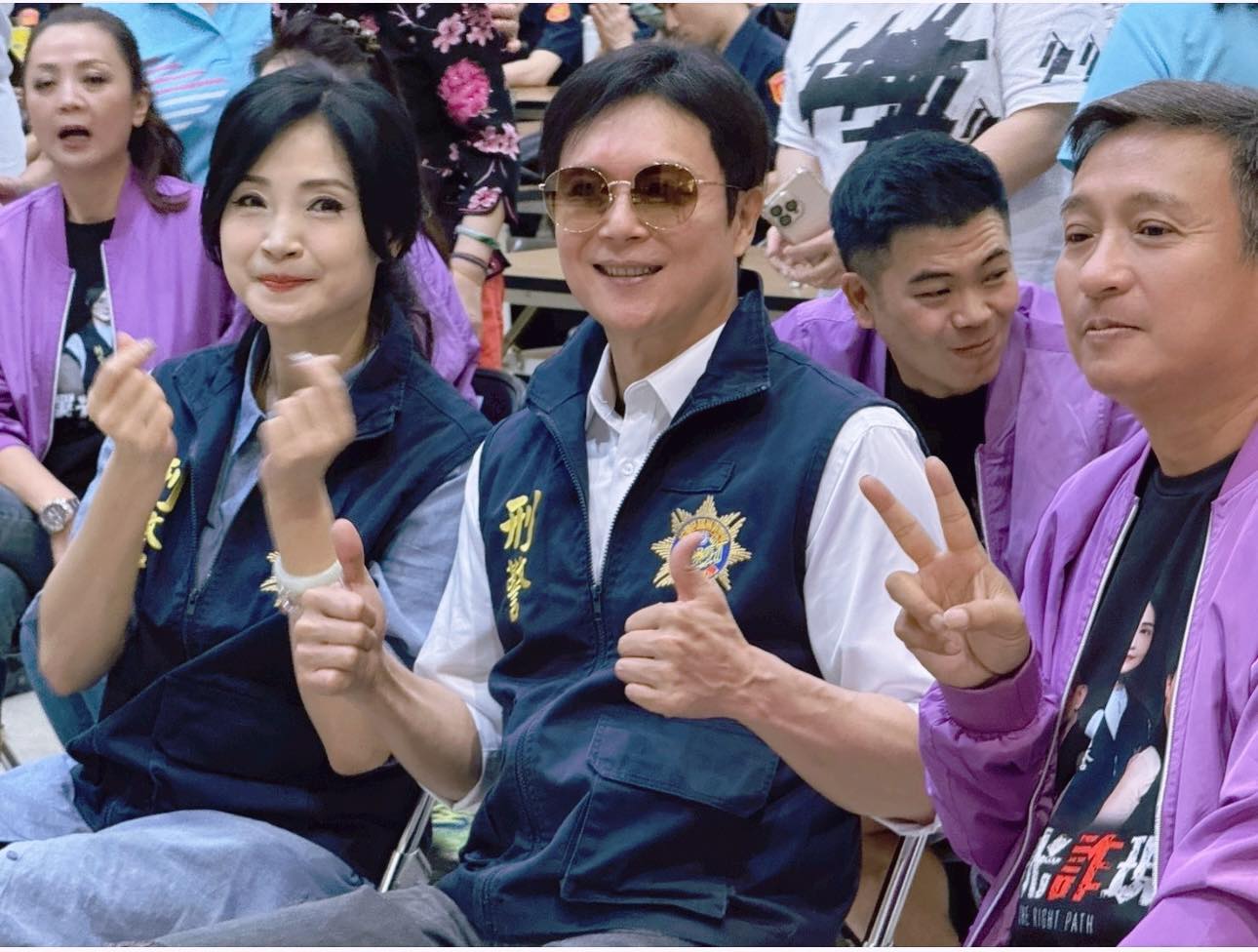 王燦上週還請假戴眼傷出席公益。（翻攝臉書）