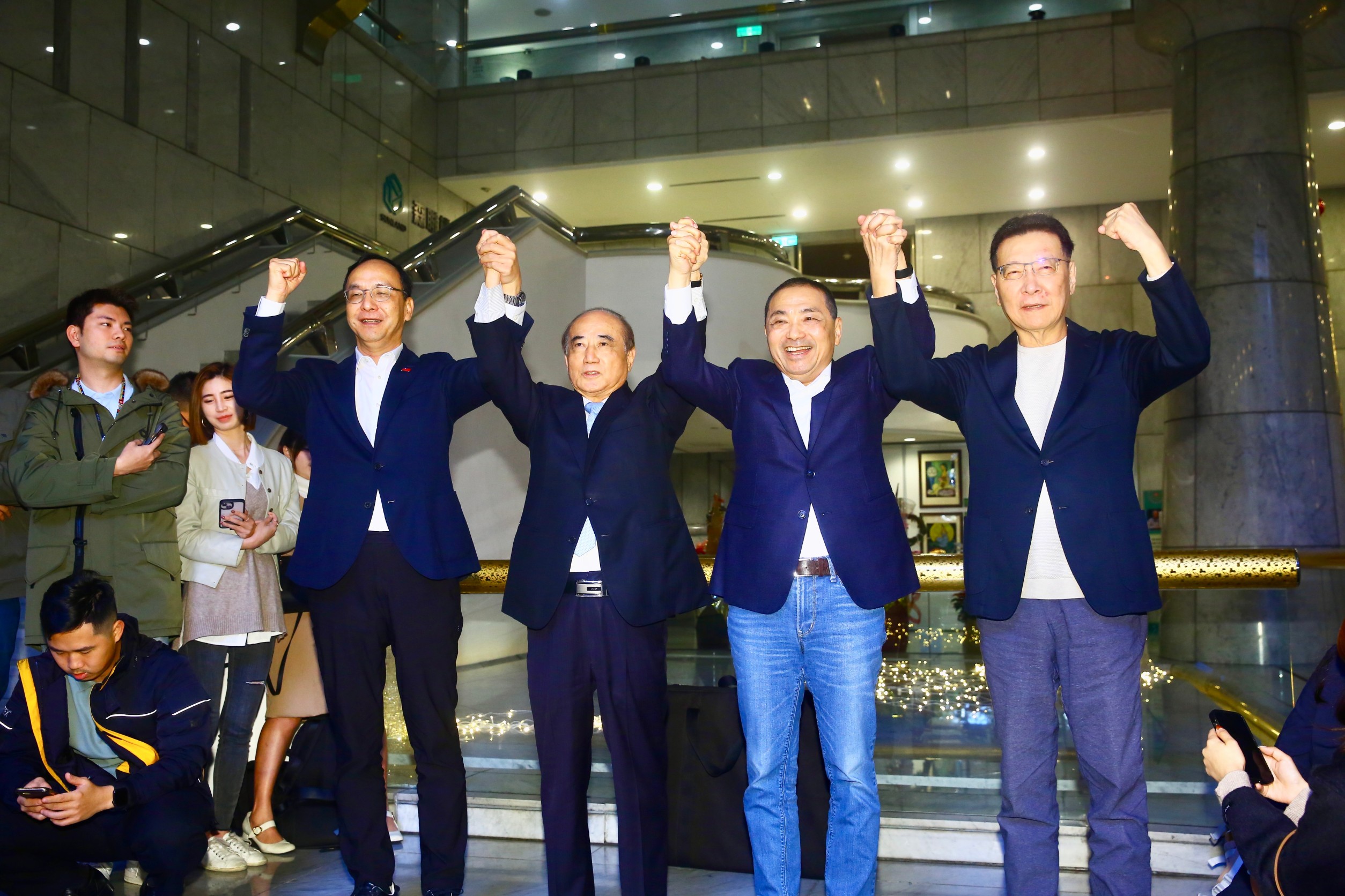 前立法院長王金平擔任侯友宜全國後援會總會長。