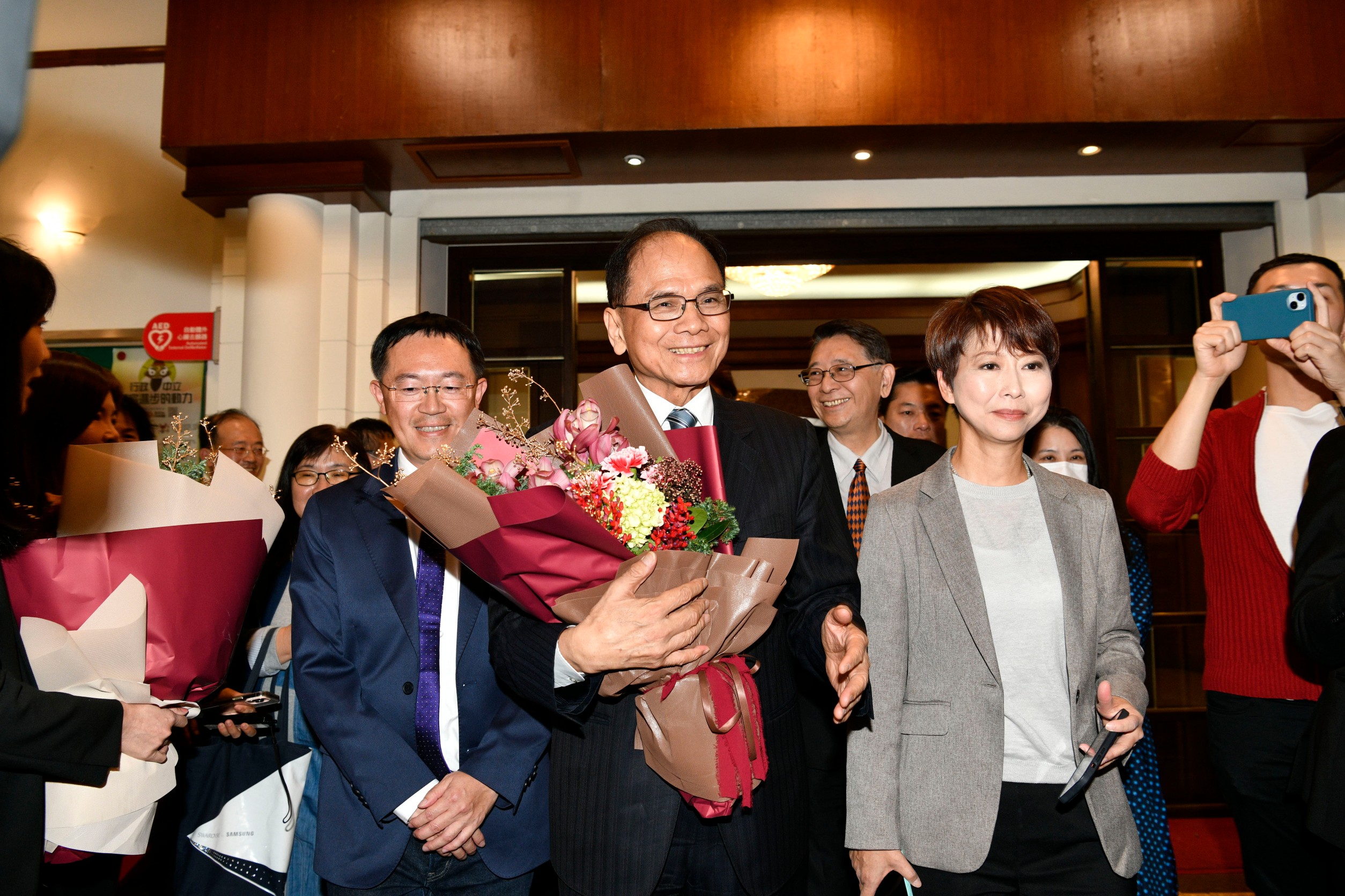 民進黨游錫堃爭取國會龍頭失利後，已宣布請辭立委。