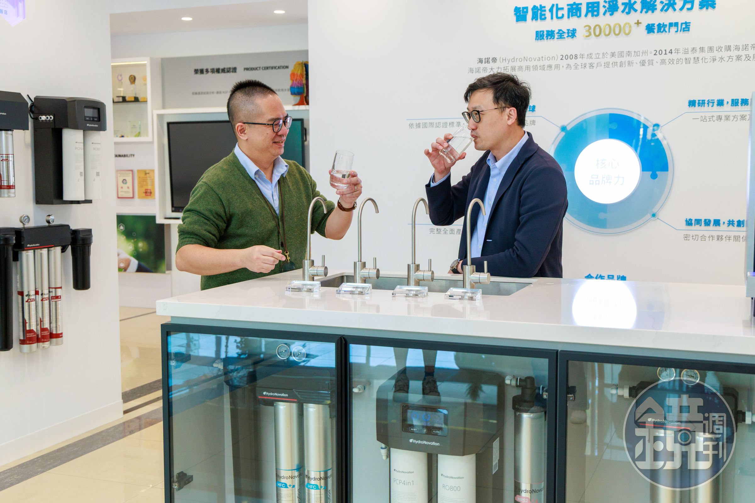 林于鈞用併購的美國品牌海諾帝（HydroNovation），先打進中國最大咖啡連鎖品牌瑞幸後，台灣便利商店龍頭也已經開始在新開門市加裝，使用他們機器過濾後的水煮咖啡。