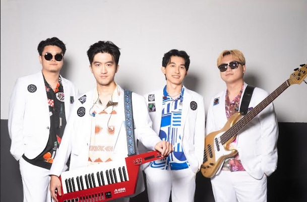 Icyball冰球樂團近期陸續到澳門、新加坡及馬來西亞等地舉辦《早安晚安好喜歡》演唱會。（何樂音樂提供）