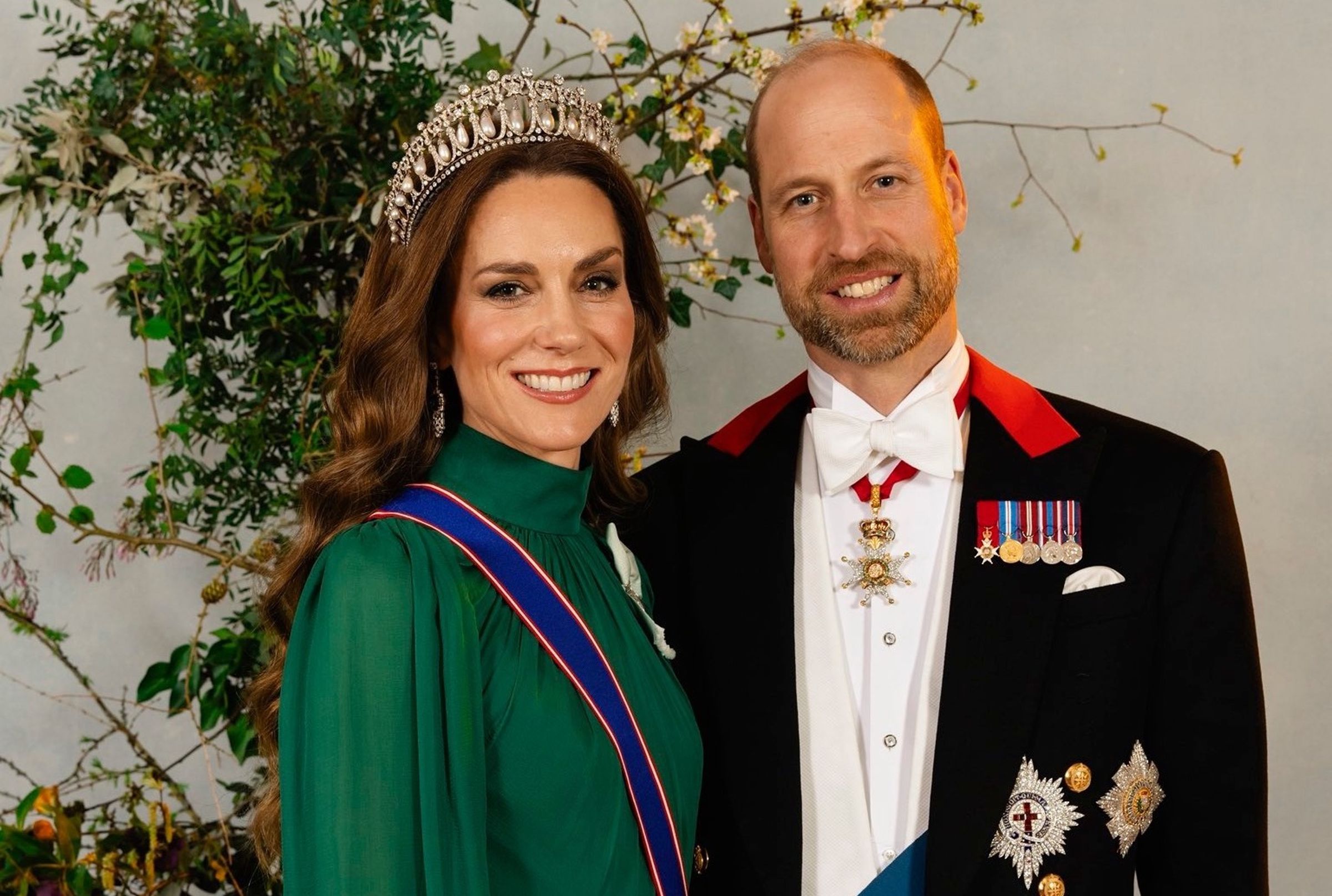 威廉王子(右)和凱特王妃(左)結婚15年,夫妻形象良好。(翻攝X@KensingtonRoyal)
