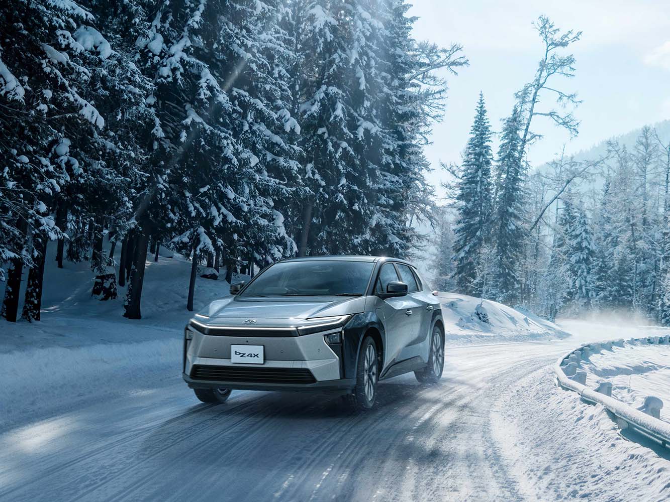 年度車款1/2025風雲車 純電跑旅-TOYOTA bZ4X