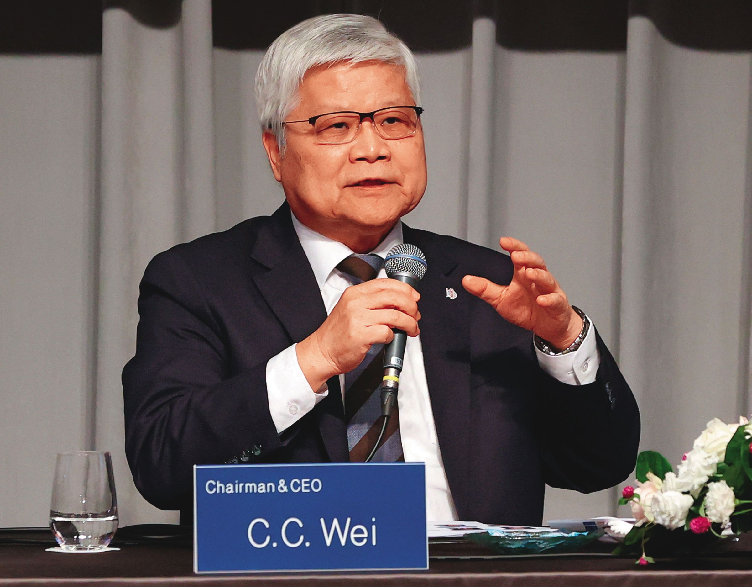 面對外資提問地緣政治問題，台積電董事長魏哲家霸氣回應：「海外投資計畫目前沒有改變。」（聯合知識庫）
