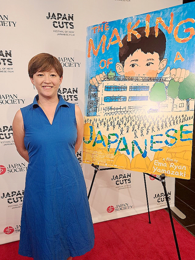 英日混血的導演山崎艾瑪，為了拍本片在學校「臥底」150天，總計拍攝了700個小時的素材。（海鵬提供）