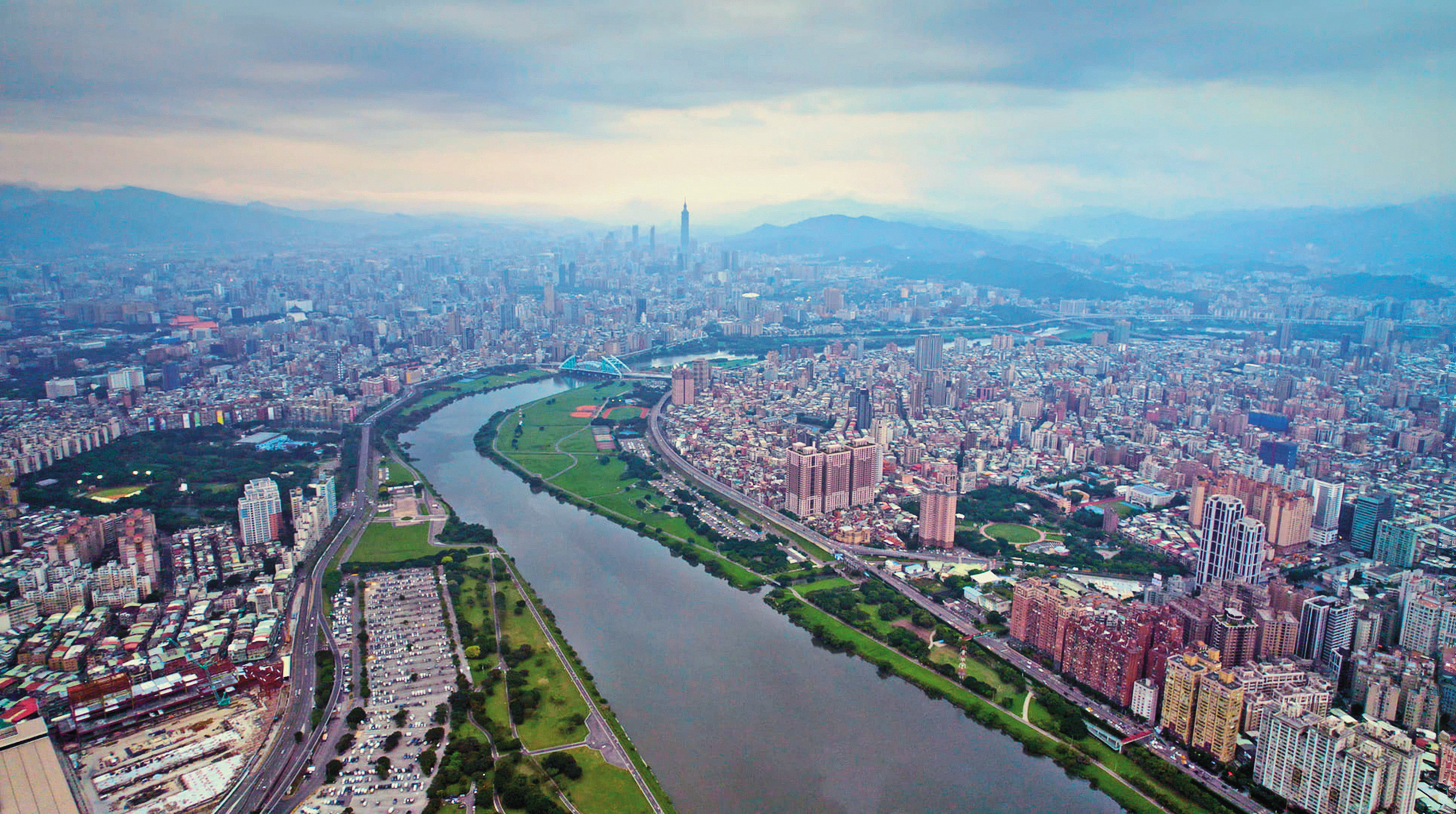 半世紀以來台灣半導體產業的發展在艱辛打拚中找到出路。（牽猴子提供）