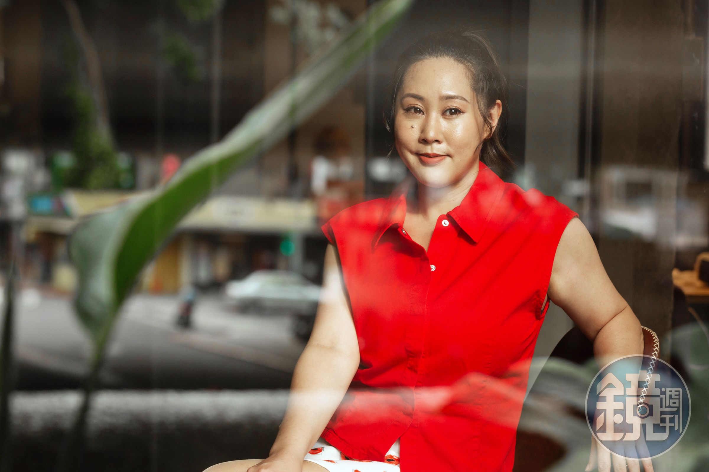 李夢純堅持演戲這條路18年，獲得金鐘獎新人獎肯定，讓她吃下定心丸，繼續擁抱最愛。