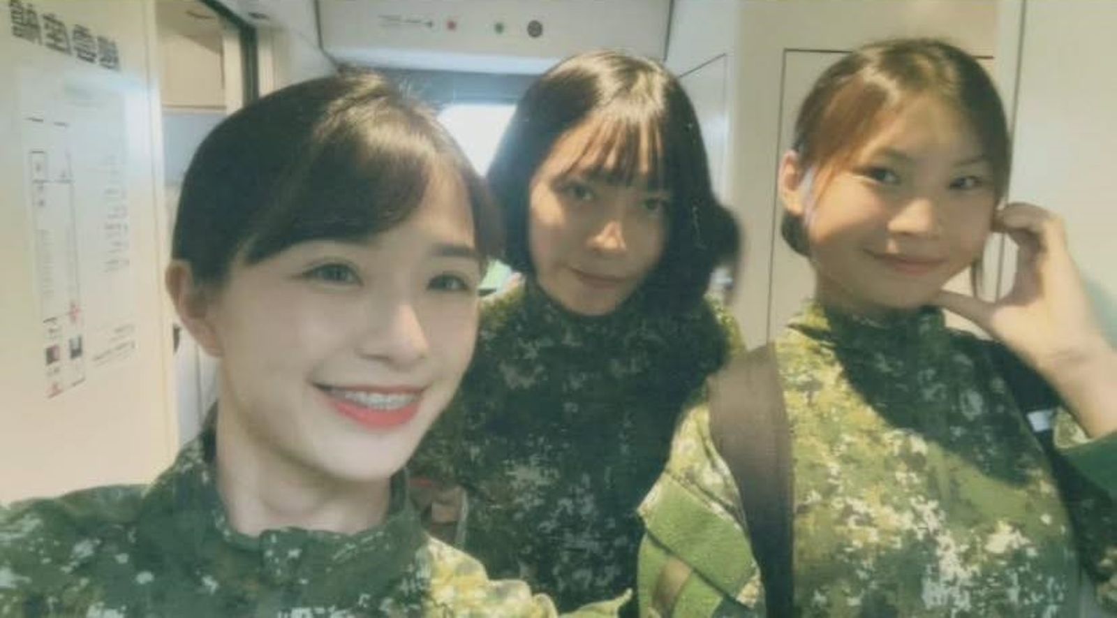 國軍3名女兵利用休假自發到花蓮光協助災民。（翻攝自臉書「靠北長官2020」）