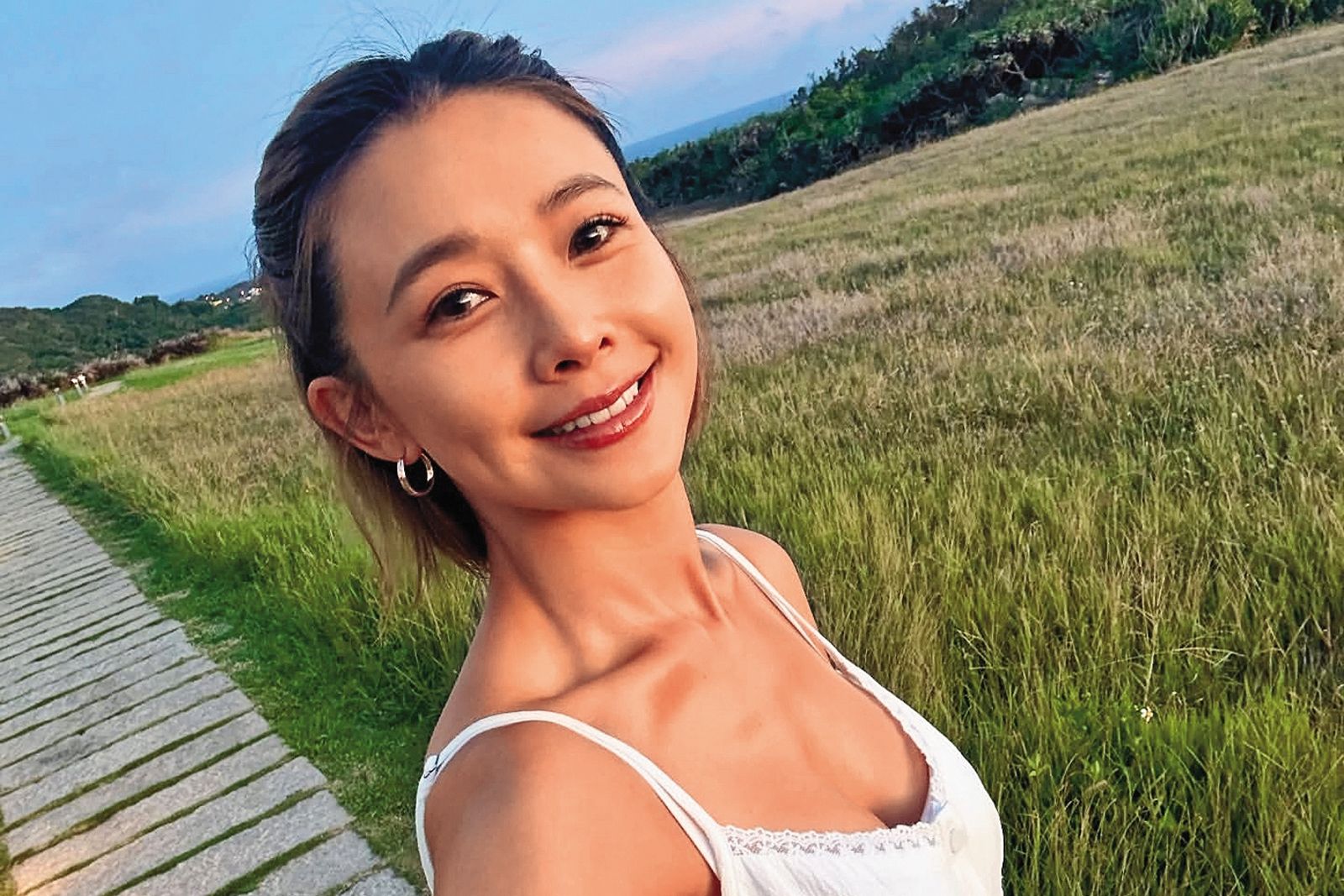 近來吳婉君沒有工作行程,到南部度假時一直上傳圖文,看來若有所思而且很有生活心得。(翻攝自吳婉君IG)