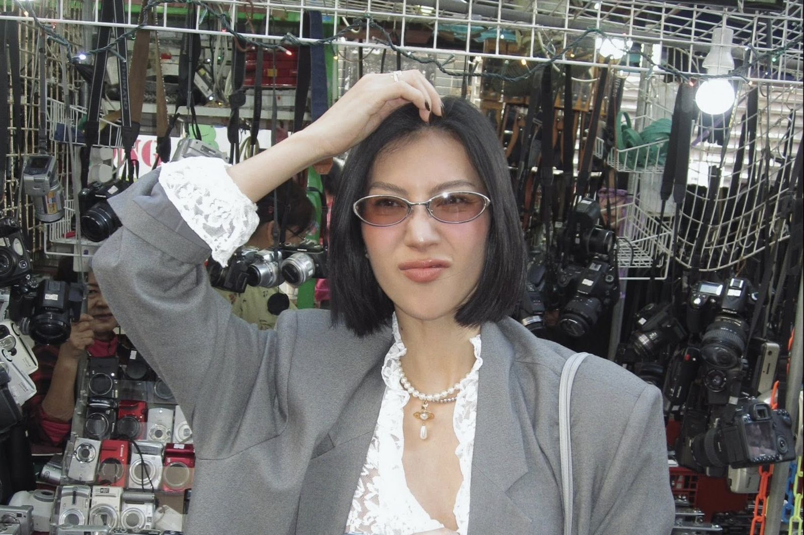 時尚網紅墜樓事件 莫莉前助理遭無情甩鍋及前男友騷擾崩潰