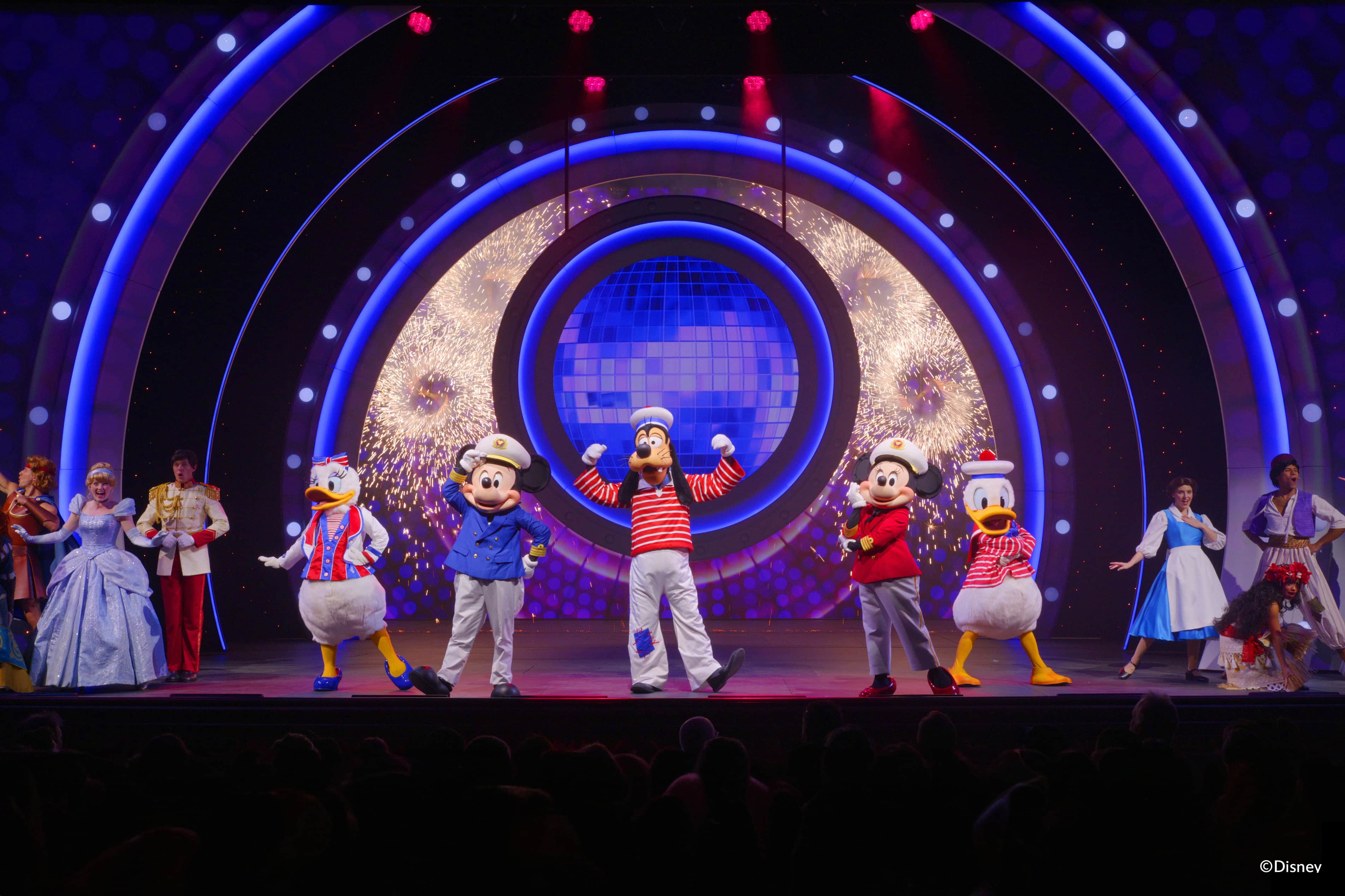 來自迪士尼與皮克斯經典動畫的音樂盛宴「Disney Seas the Adventure」,為旅程增添更多樂趣。 (Klook提供)