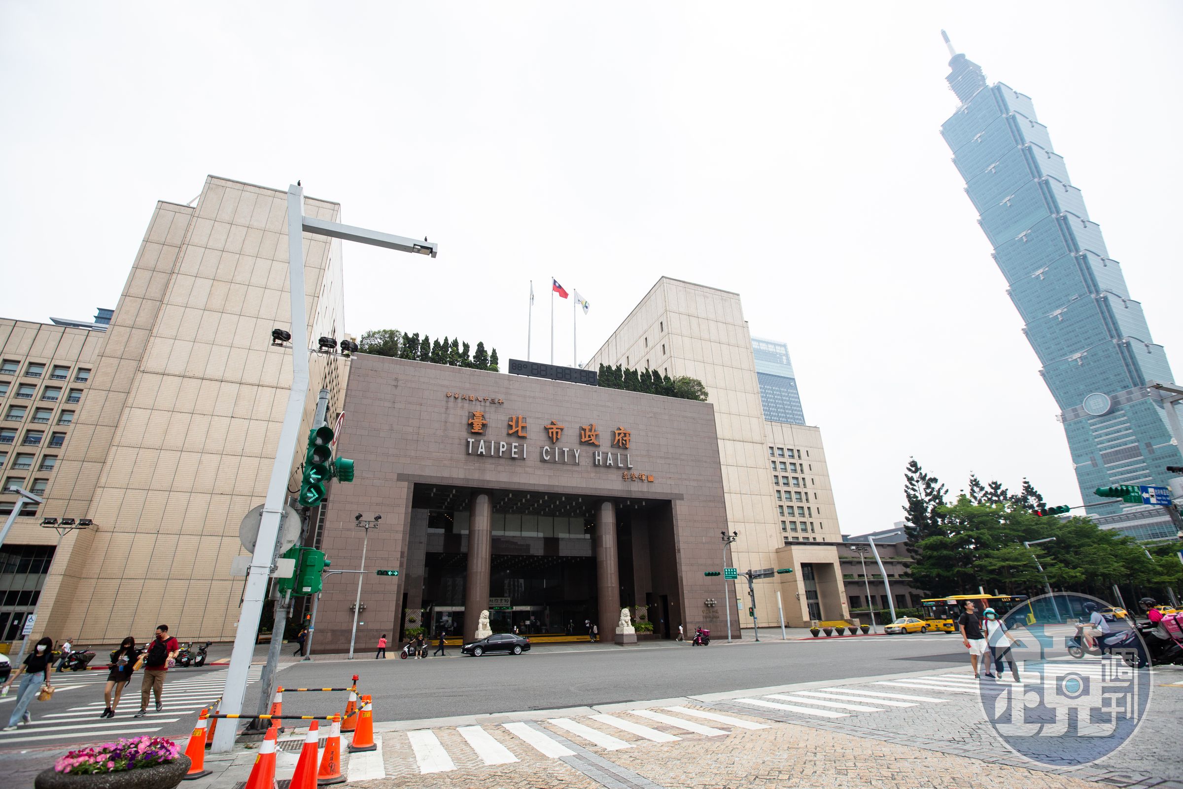 台北市教育局表示，截至今晨共計1個班級約21名學生出現腹瀉、嘔吐等症狀，其中11人有發燒情形，不排除為腸胃型感冒或諾羅病毒傳染。（本刊資料照）