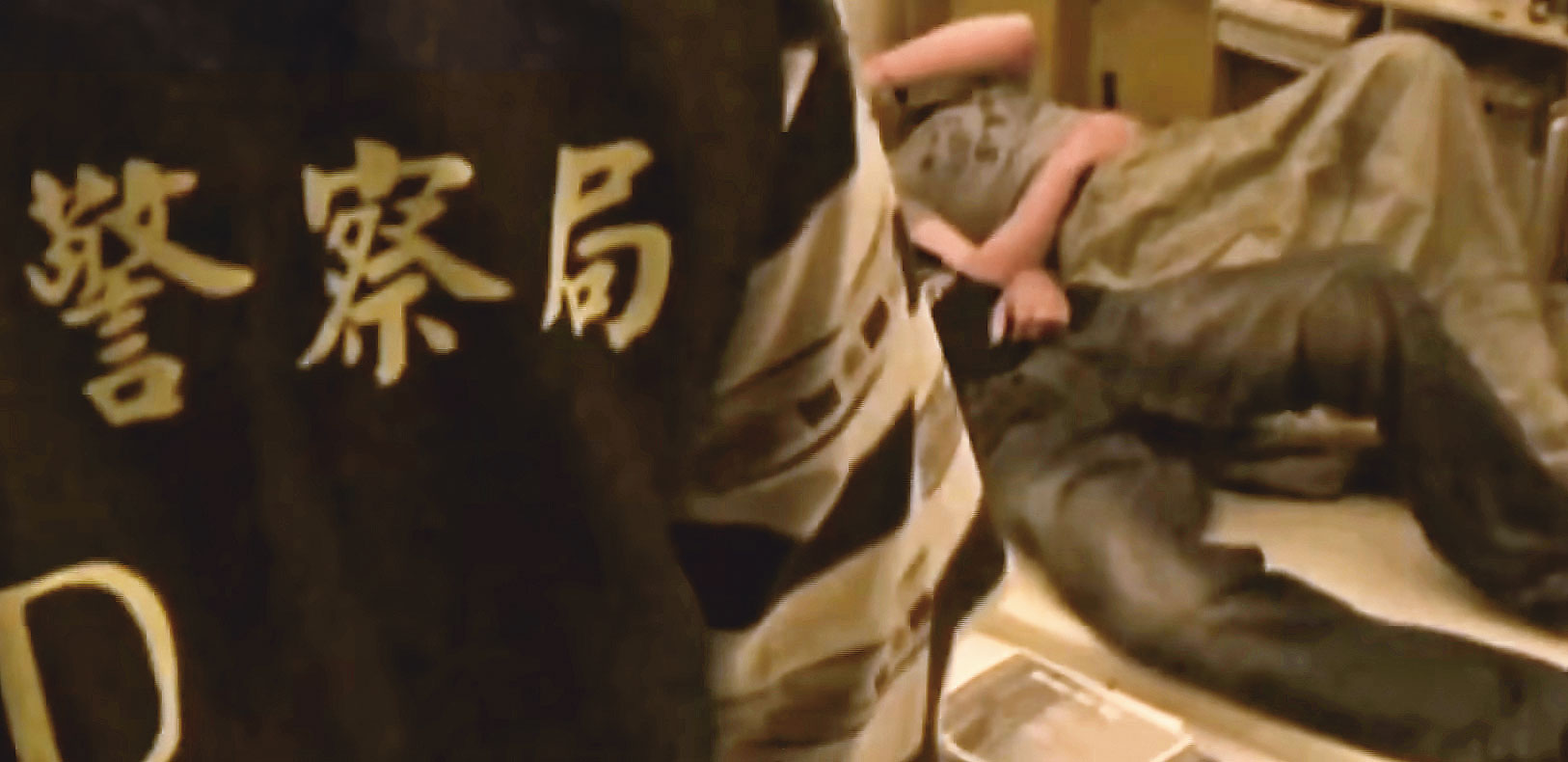 警方循線找到情侶檔的藏身處,2人坦承殺人後,如釋重負。示意畫面。(翻攝東森新聞)
