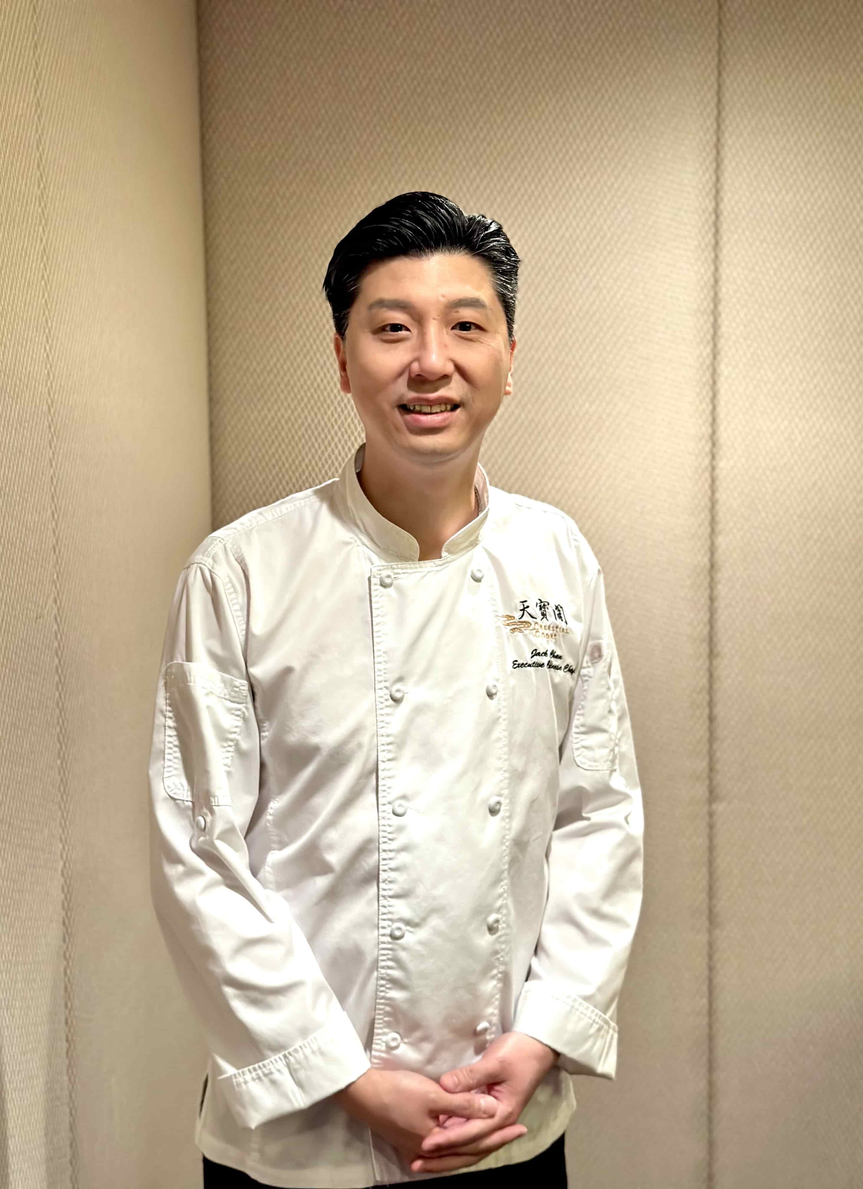 中菜行政總廚陳偉傑除了資歷豐富，更熟悉海味食材的拿捏，不定期帶給饕客餐桌上的驚喜。